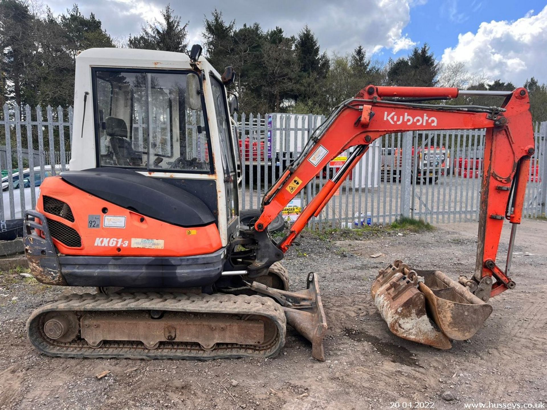 KUBOTA KX61-3 2009 C.W 3 BUCKETS & QUICK HITCH, BLACK & RED KEYS, RTD