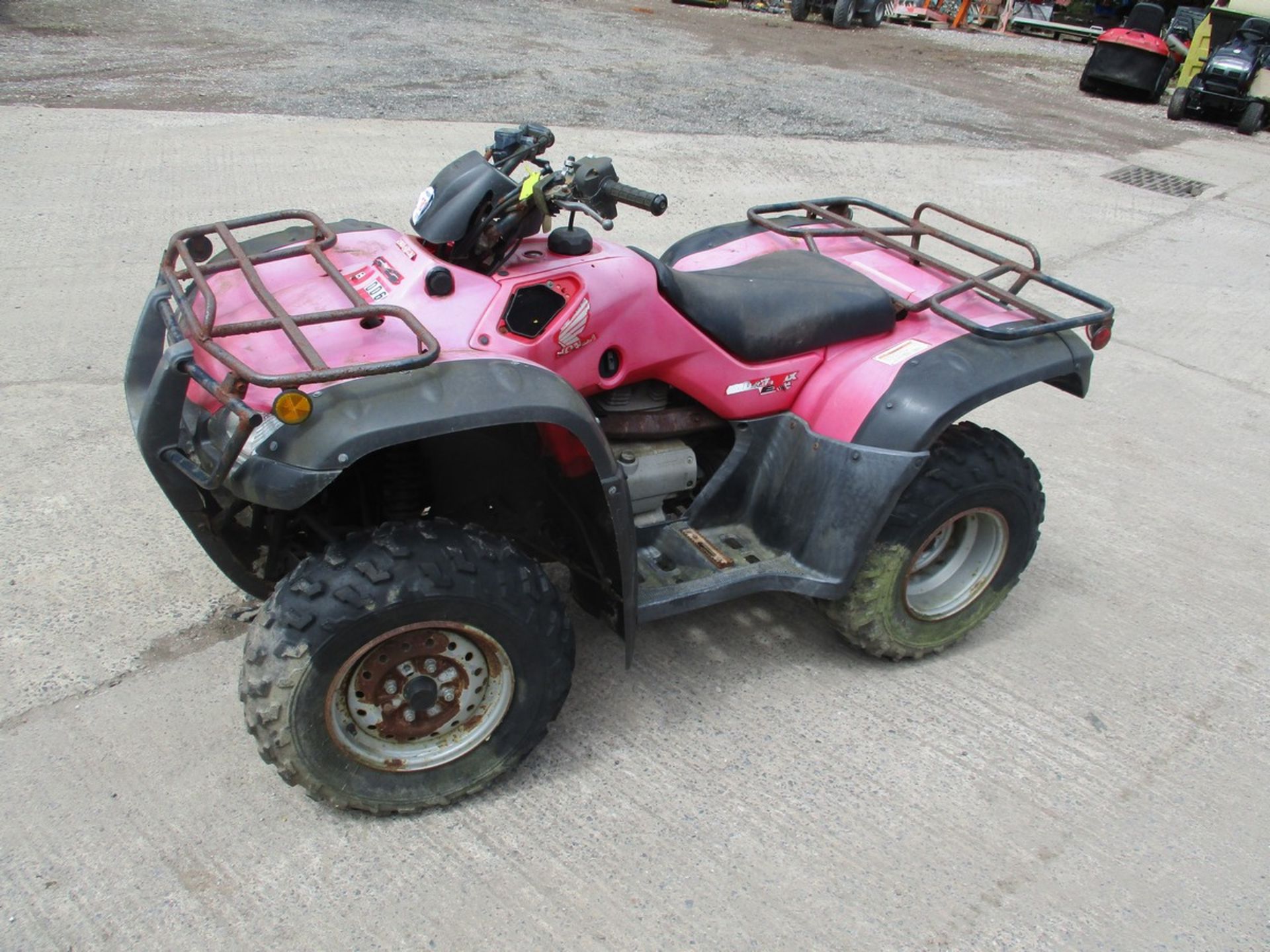 HONDA QUAD BIKE - Image 2 of 4