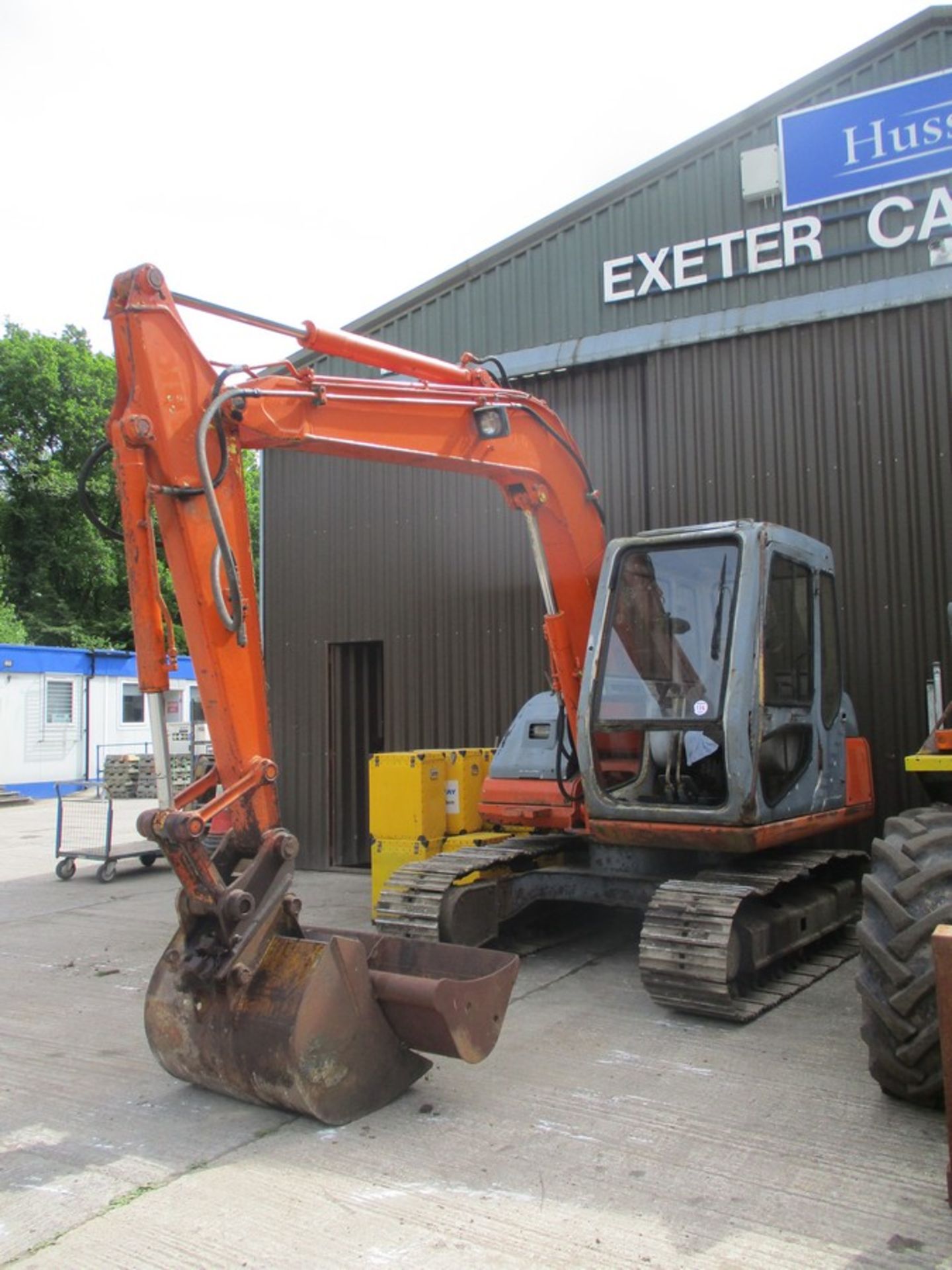 SUMITOMO 7 TON EXCAVATOR C.W 2 BUCKETS SHOWING 5635HRS - Image 4 of 11