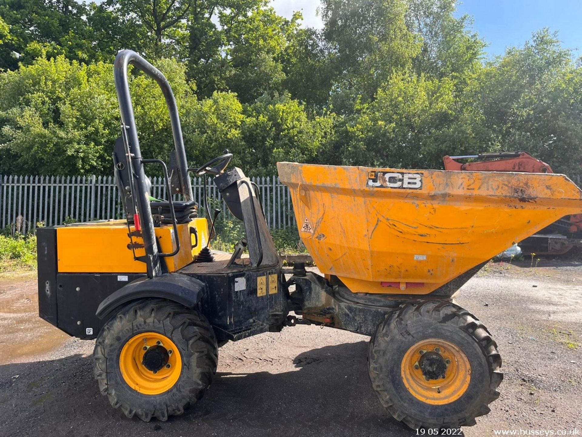 JCB 3 TON SWIVEL SKIP DUMPER 2016 KUBOTA ENGINE MANUAL GEARBOX RDT