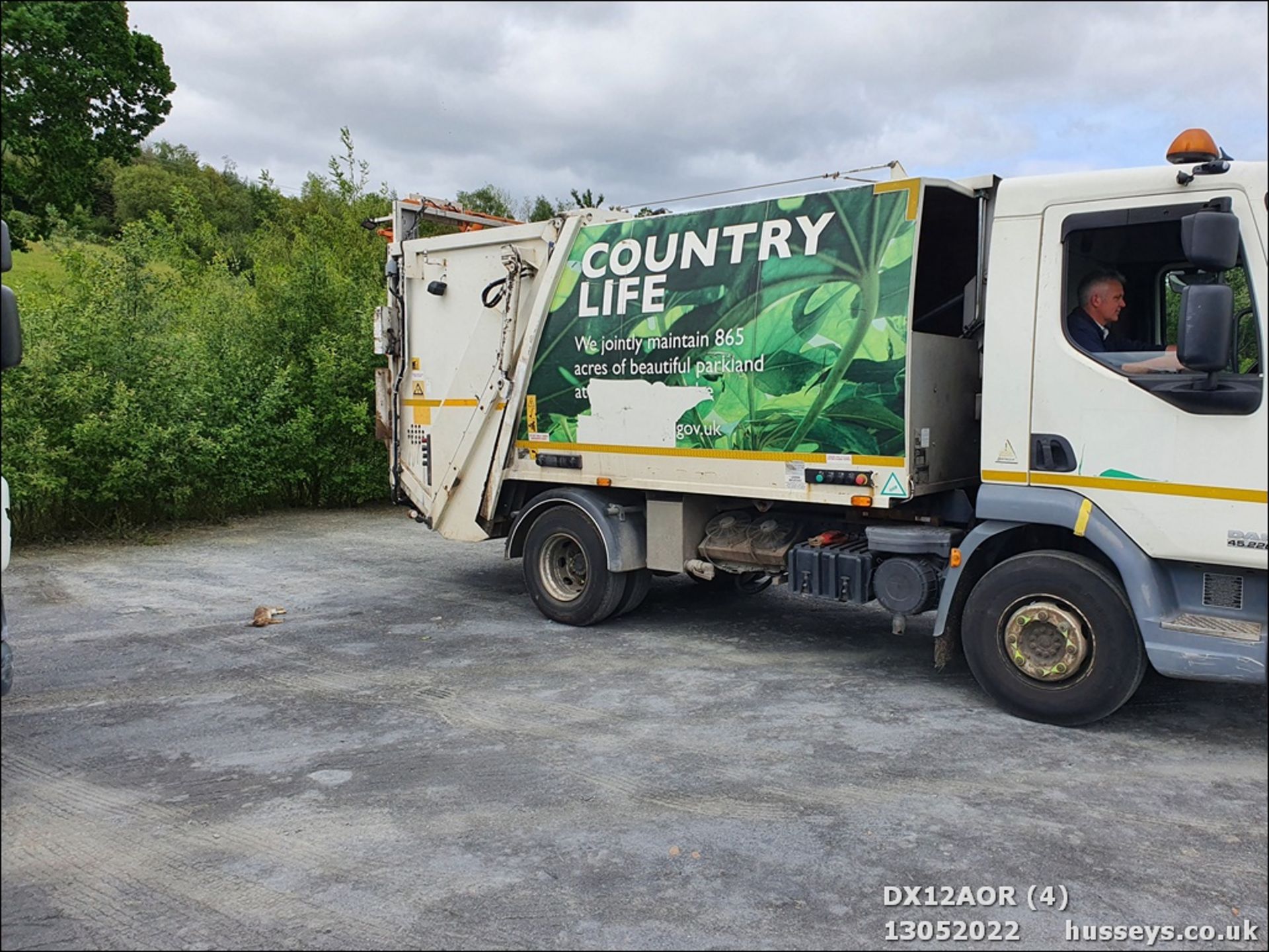 12/12 DAF TRUCKS LF REFUSE VEHICLE - 6692cc 2dr (White) - Image 4 of 30