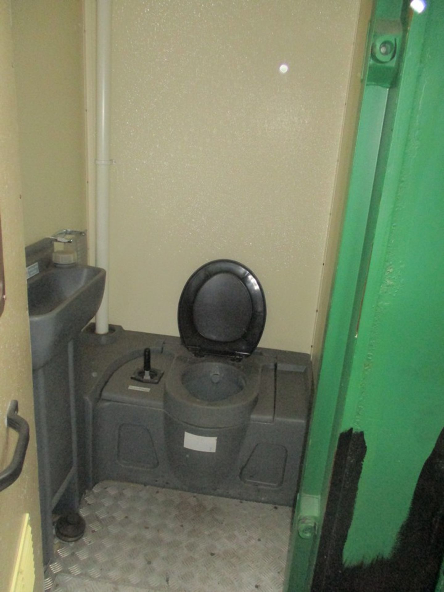 GROUNDHOG GP360 WELFARE UNIT C.W KITCHEN/REST ROOM, GENNY & W/C - Image 3 of 6