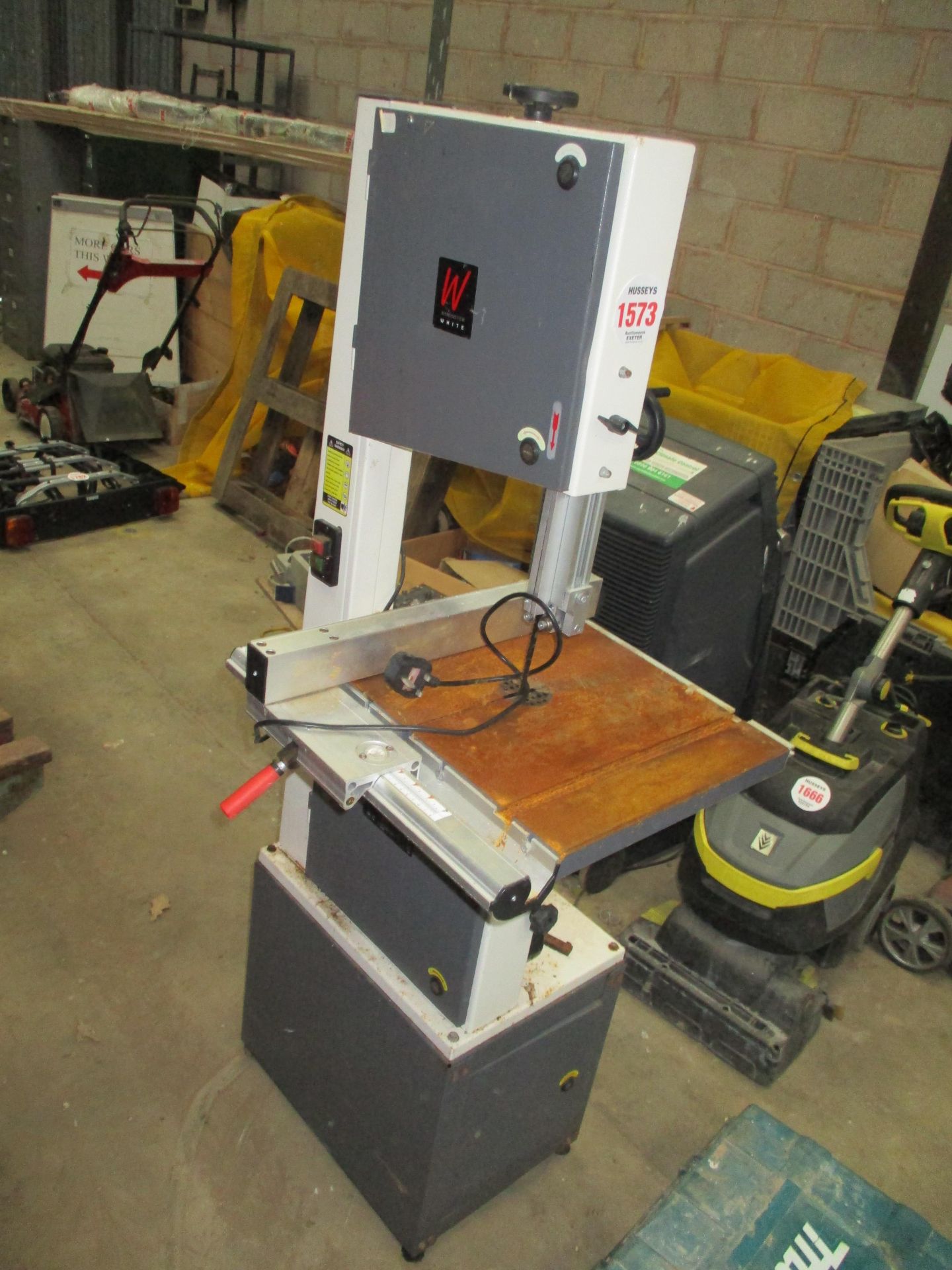 AXMINSTER BANDSAW