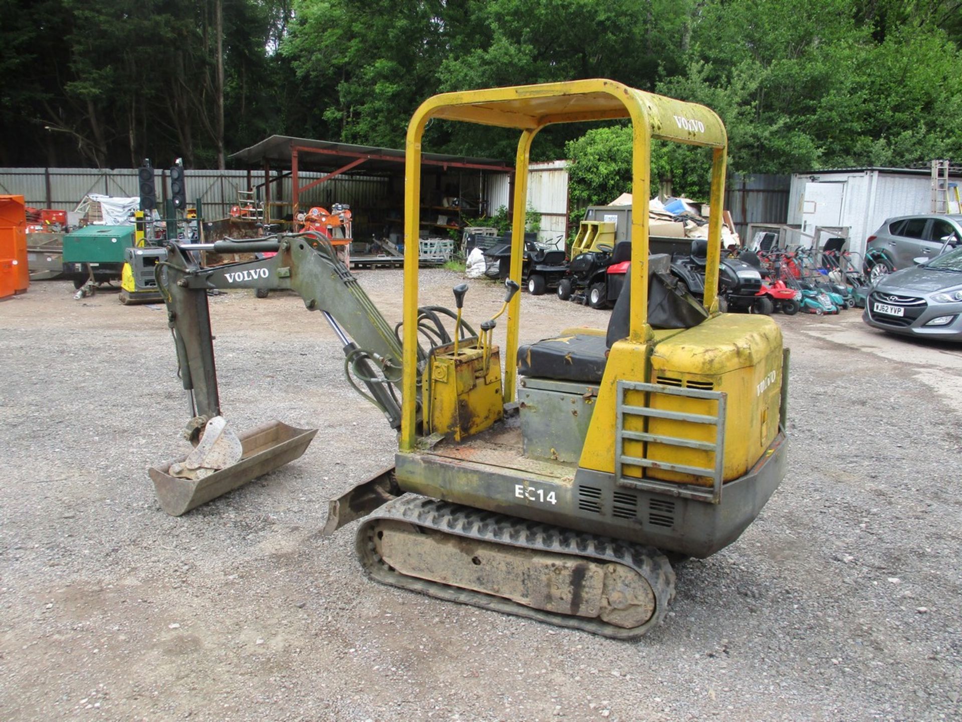 VOLVO E14 MINI DIGGER C.W 2 BUCKETS - Image 3 of 6