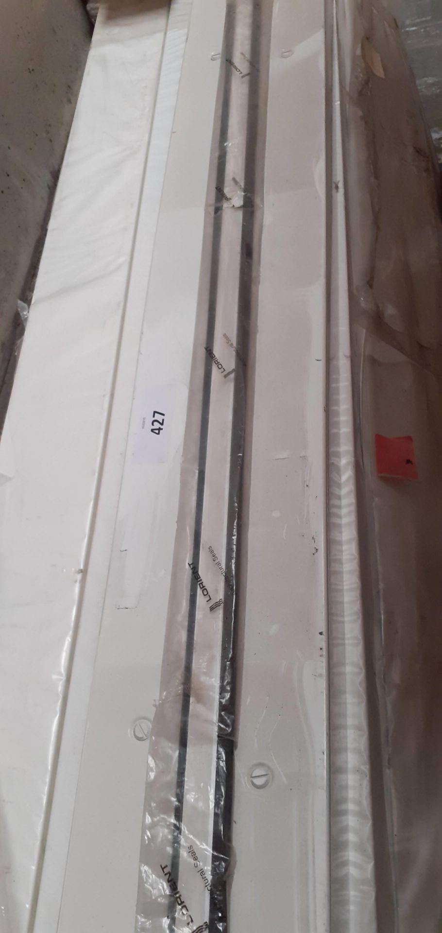 Trunking coated white steel 100mm x 100mm 3 metre length x 2 + 150mm x 150mm x 12 + hangers (Qnty: 1 - Image 4 of 6