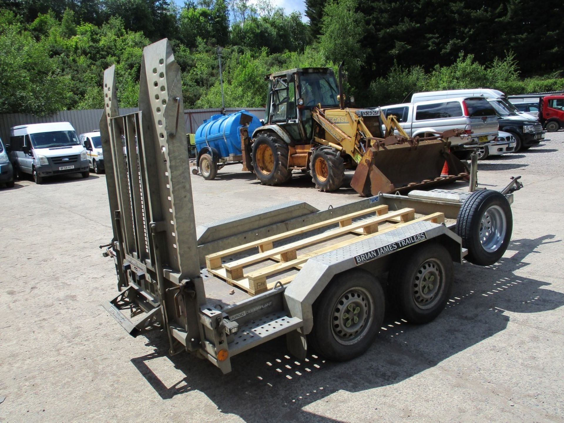 BRIAN JAMES 8X4 MINI DIGGER TRAILER - Image 3 of 5