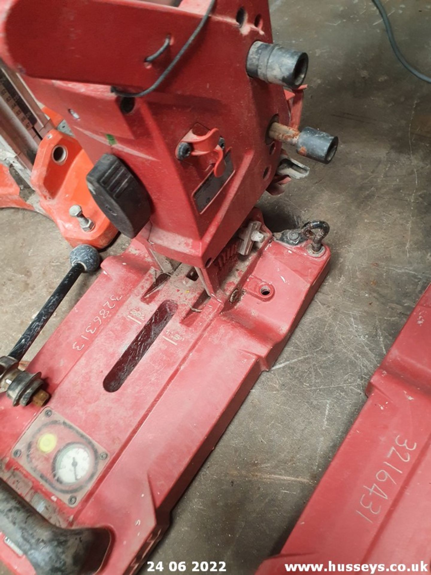 HILTI DRILL STAND - Image 5 of 10