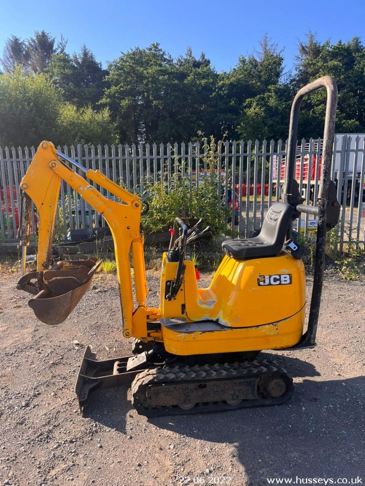 JCB 8008 MICRO DIGGER 2008 C.W 2 BUCKETS EXPANDING TRACKS 1238HRS RTD