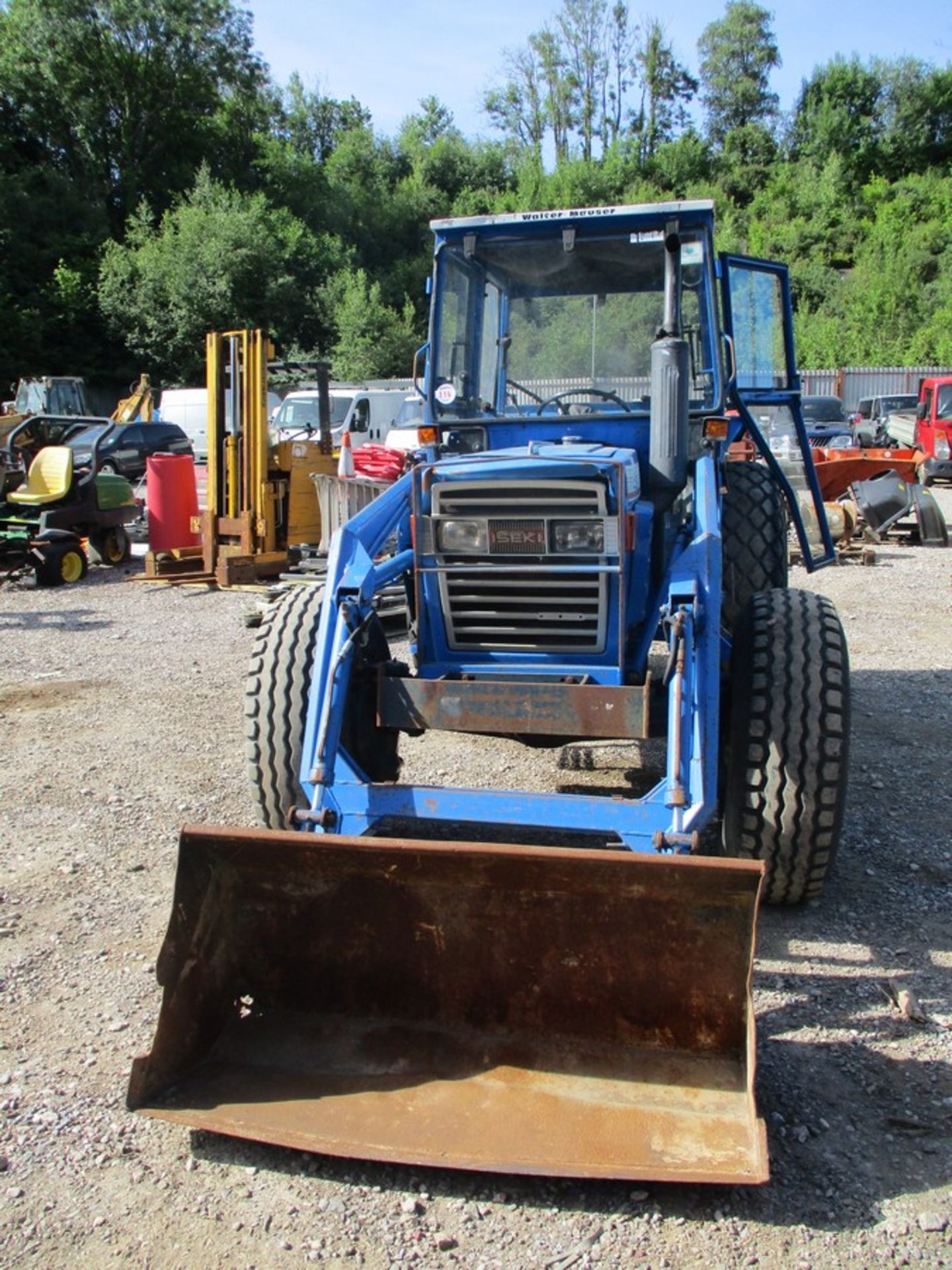 ISEKI 4451 TRACTOR C.W LOADER Q167 FLH SHOWING 1021HRS. SRDL - Image 6 of 9