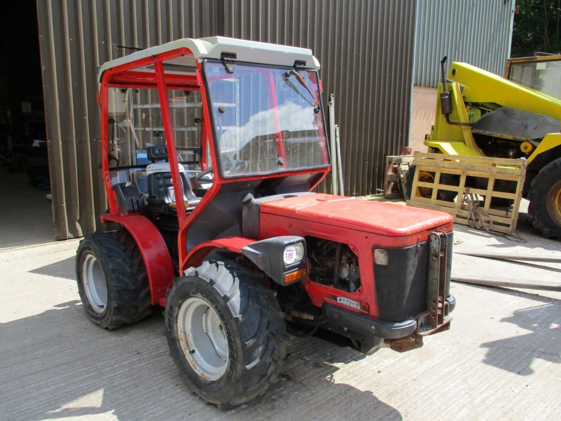 ANTONIO CARRARO REVERSE DRIVE COMPACT TRACTOR