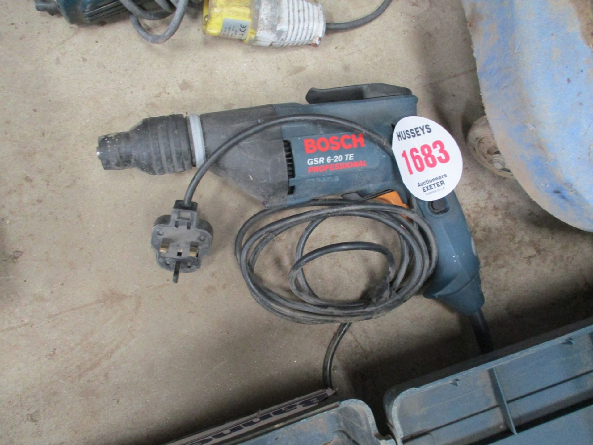 BOSCH DRILL