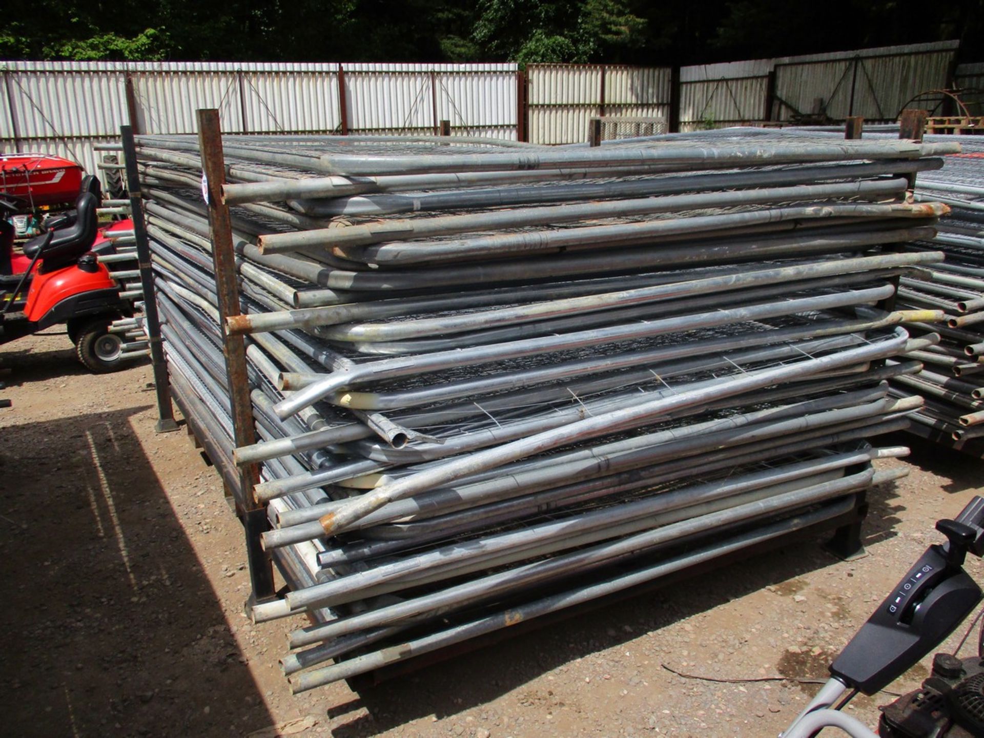 CRATE OF APPROX 30 HERRAS FENCE PANELS