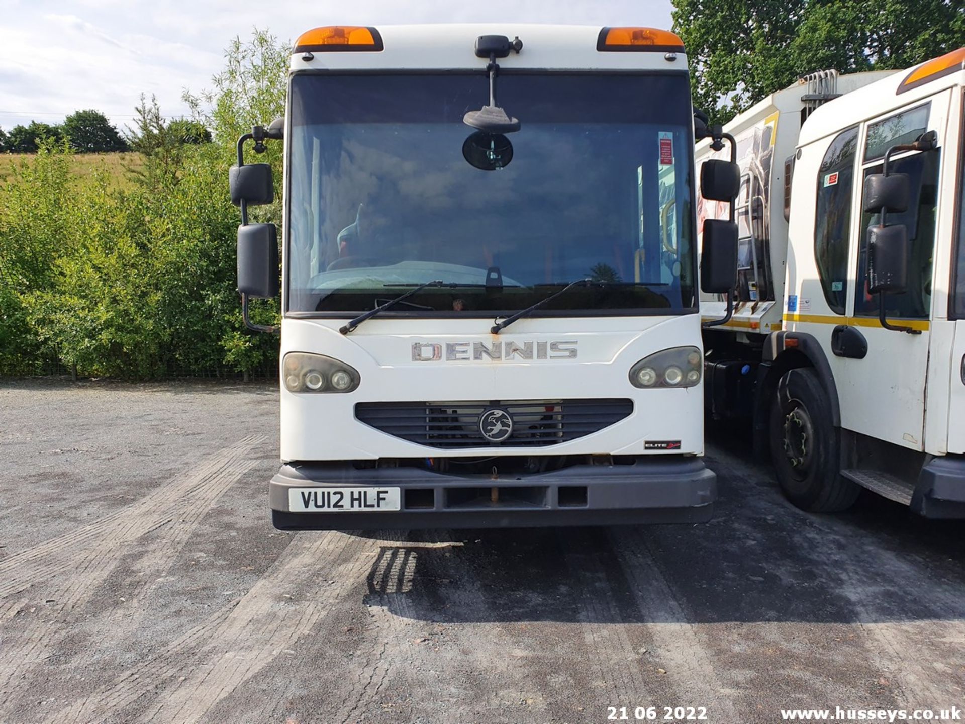 12/12 DENNIS ELITE 2 REFUSE VEHICLE - 7146cc 2dr (White) - Image 6 of 26