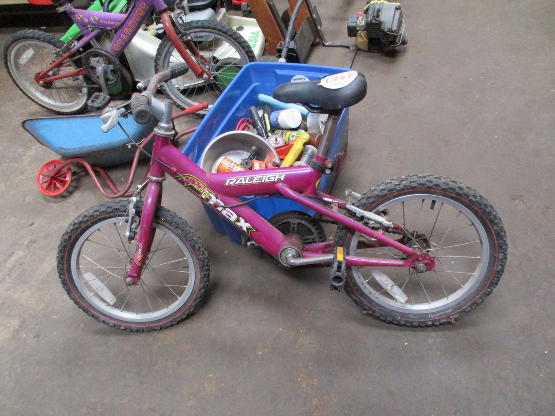 CHILDS BIKE