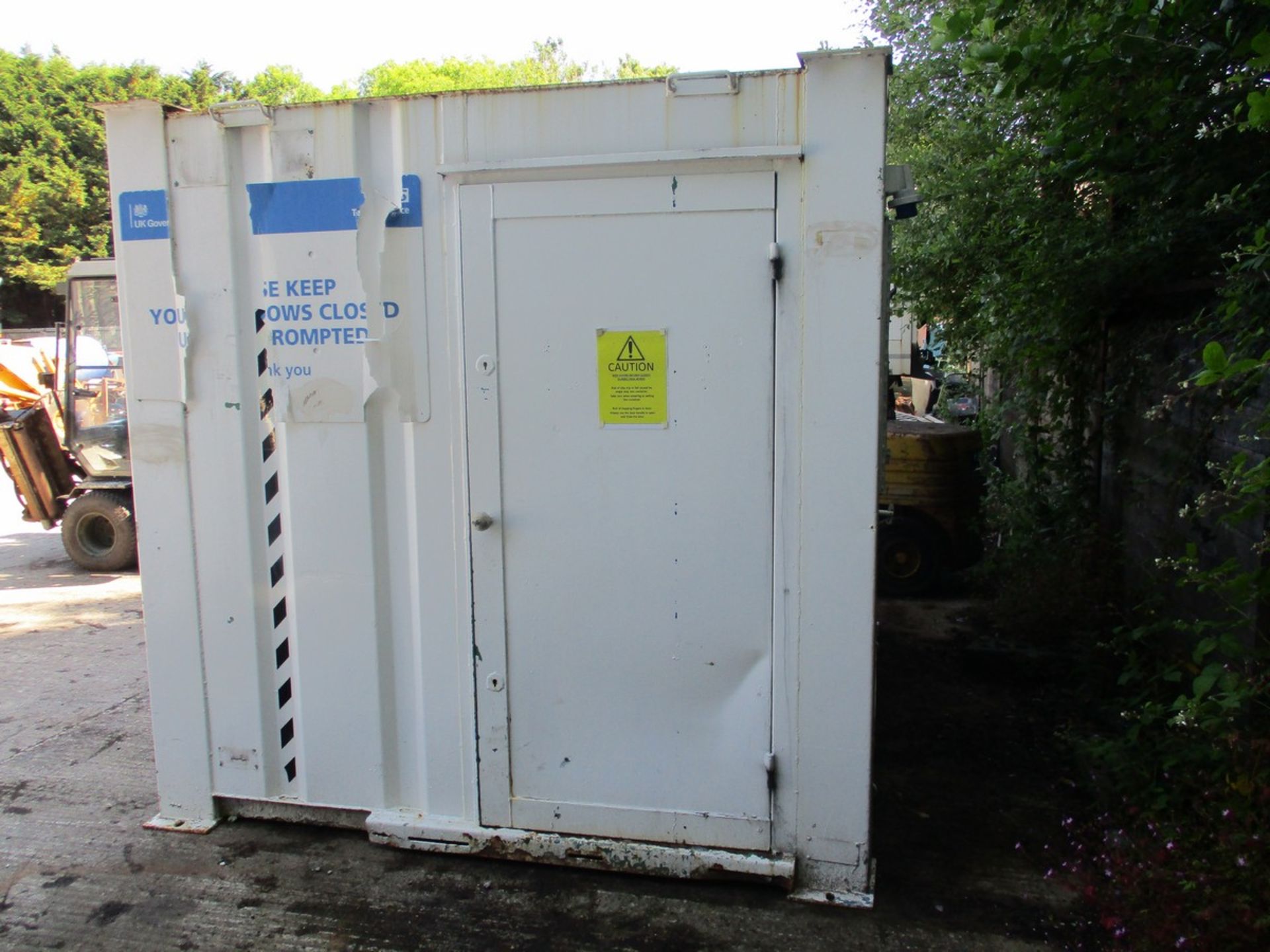 OFFICE/STORAGE CONTAINER APPROX 10X7FT C.W KEY - Image 2 of 4