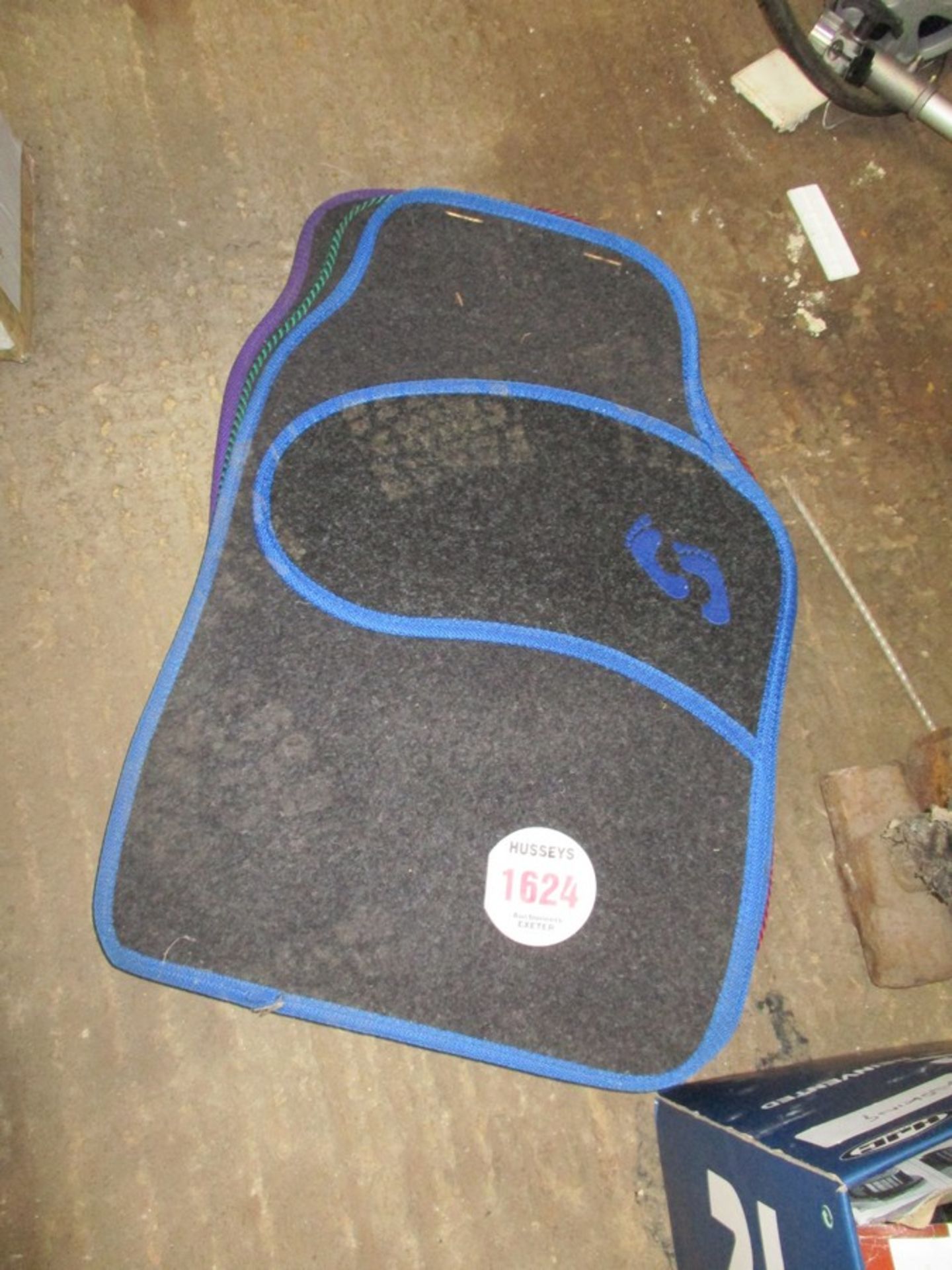 CAR MATS