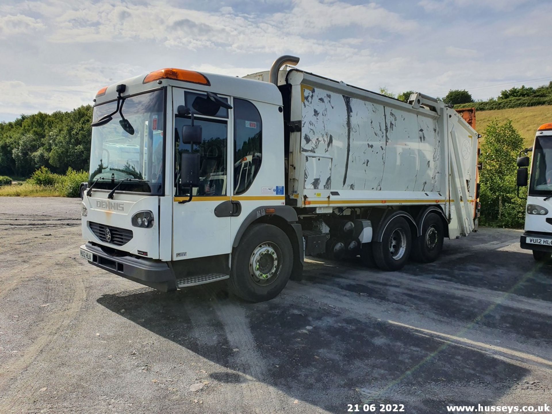 12/12 DENNIS ELITE 2 REFUSE VEHICLE - 7146cc 2dr (White) - Image 6 of 26