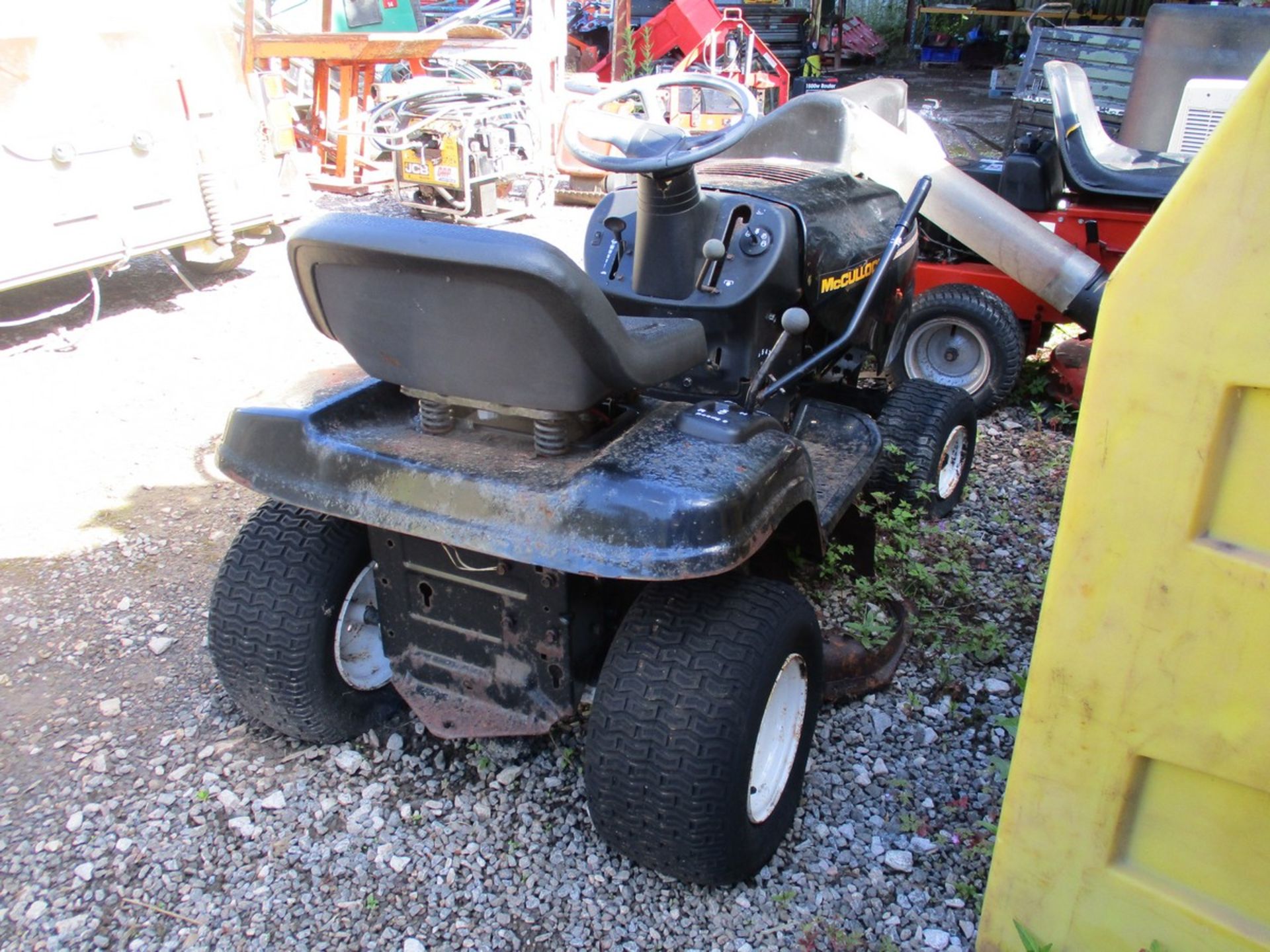 MCCULLOCH RIDE ON MOWER - Image 4 of 5