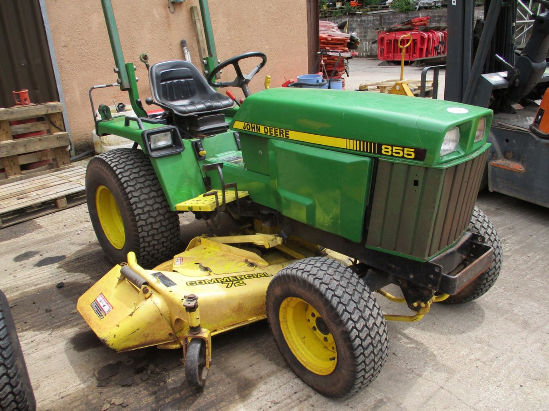 JOHN DEERE 855 COMPACT TRACTOR C.W 72" MID MOUNTED DECK & 3 POINT LINKAGE. 1306HRS SHOWING. C.W V5 - Image 6 of 9