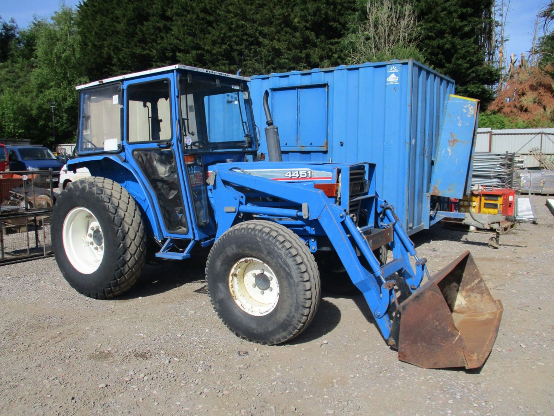 ISEKI 4451 TRACTOR C.W LOADER Q167 FLH SHOWING 1021HRS. SRDL