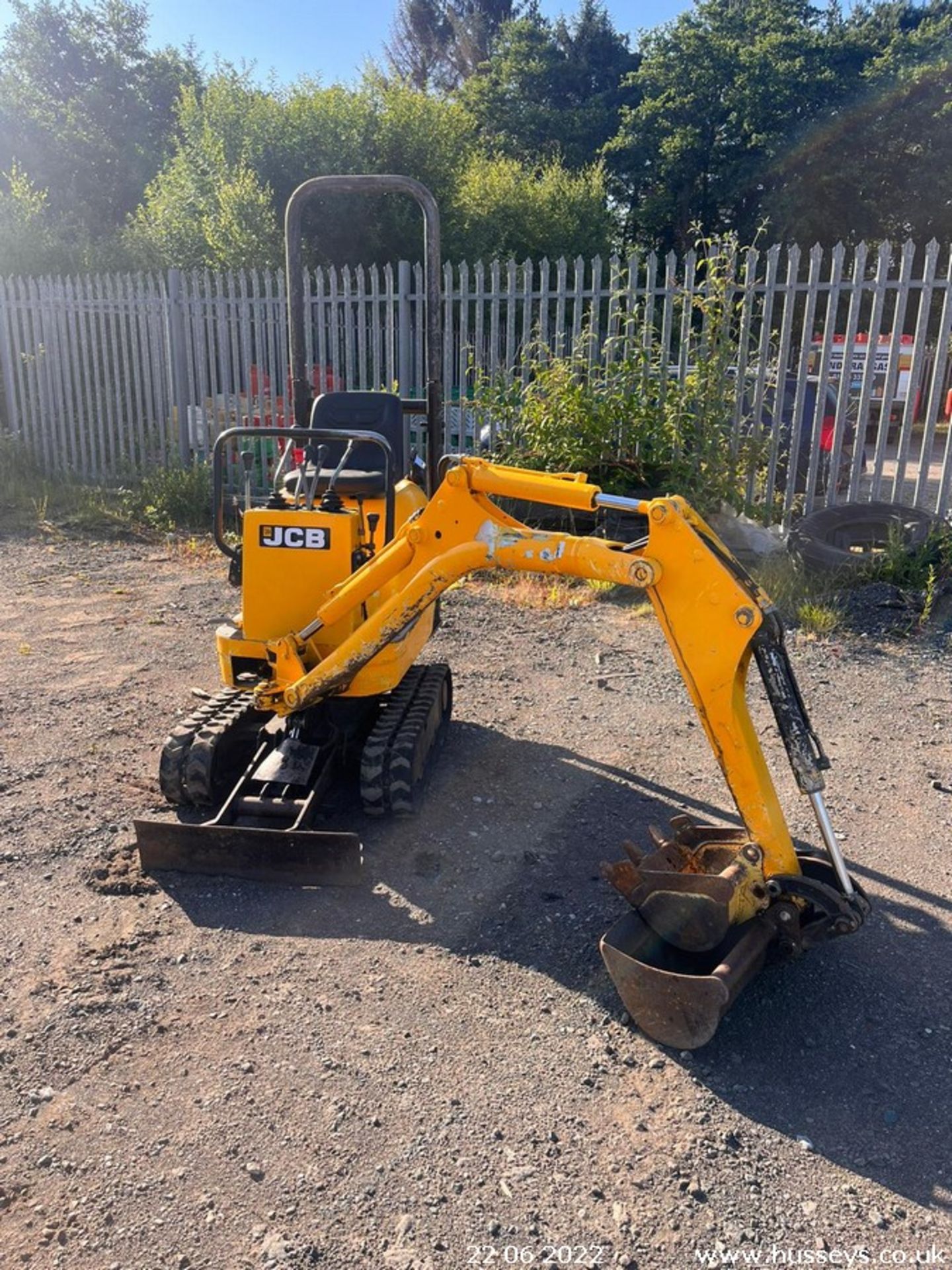 JCB 8008 MICRO DIGGER 2008 C.W 2 BUCKETS EXPANDING TRACKS 1238HRS RTD - Image 4 of 6