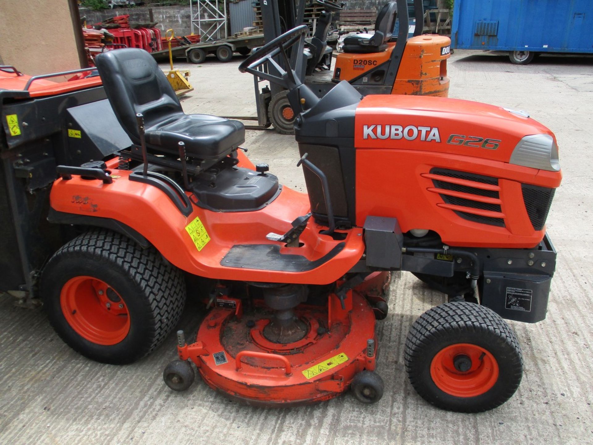 KUBOTA G26 DIESEL RIDE ON MOWER. 639HRS SHOWING. C.W V5 - Image 5 of 7