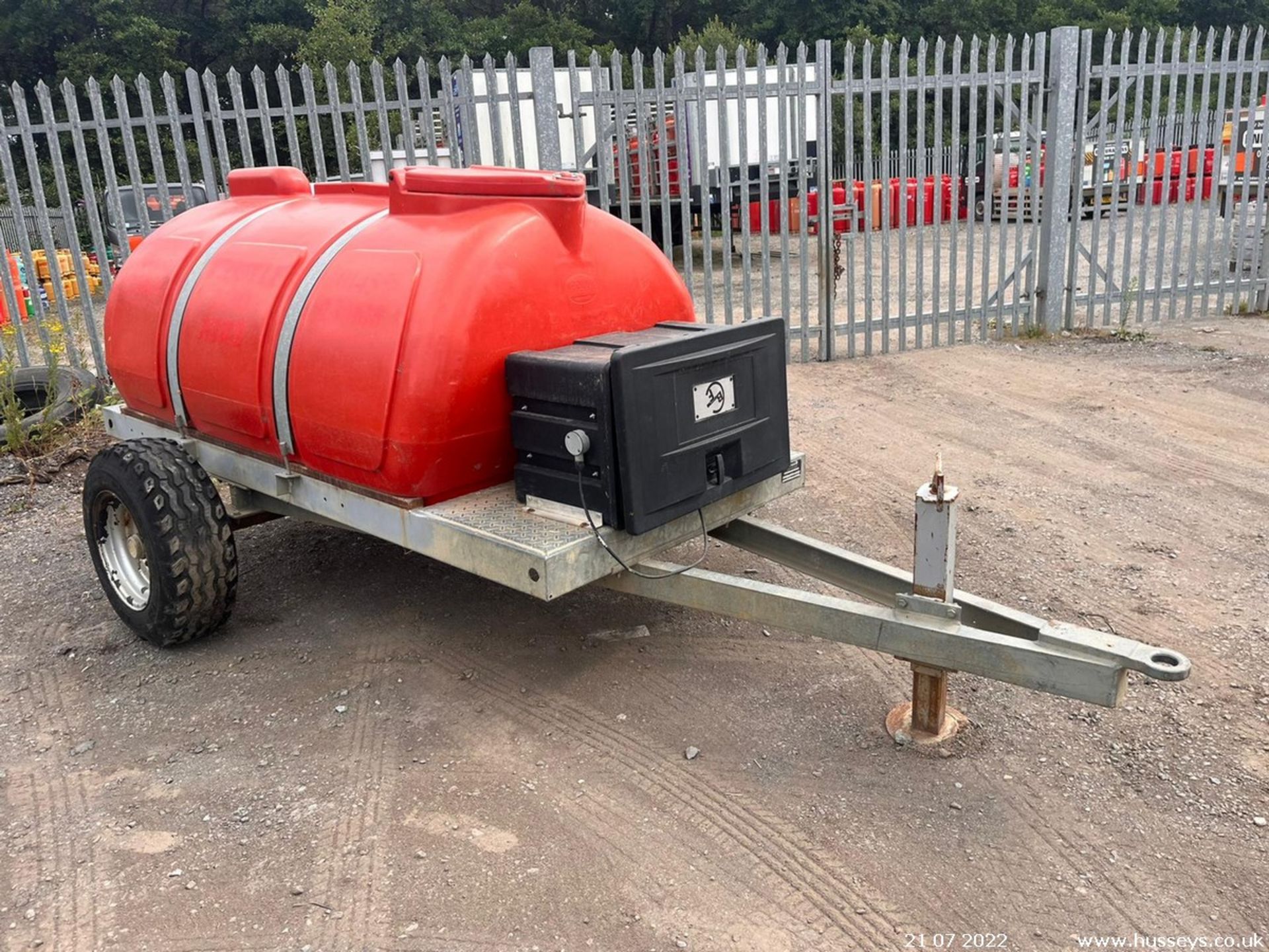 WESTERN WATER BOWSER 500 GALLON. SITE TOW. ELECTRIC TRANSFER PUMP ON FRONT