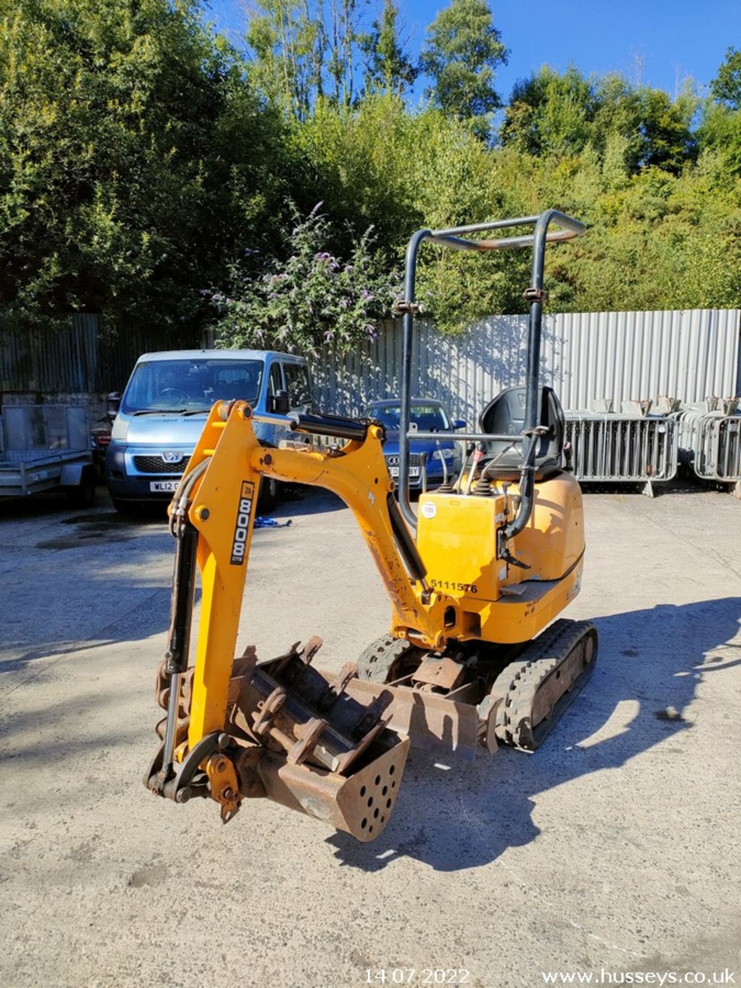 JCB 8008 MICRO DIGGER 2016 SHOWING 361HRS C.W 3 BUCKETS