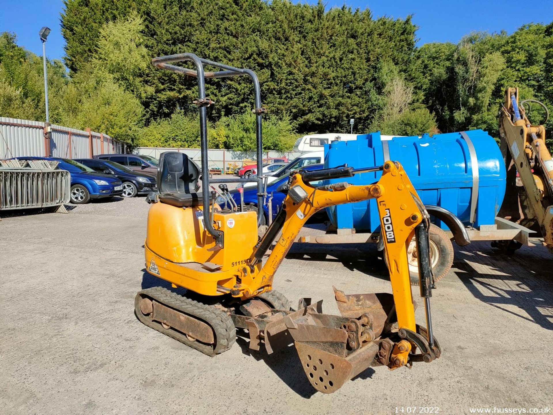 JCB 8008 MICRO DIGGER 2016 SHOWING 361HRS C.W 3 BUCKETS - Image 5 of 11