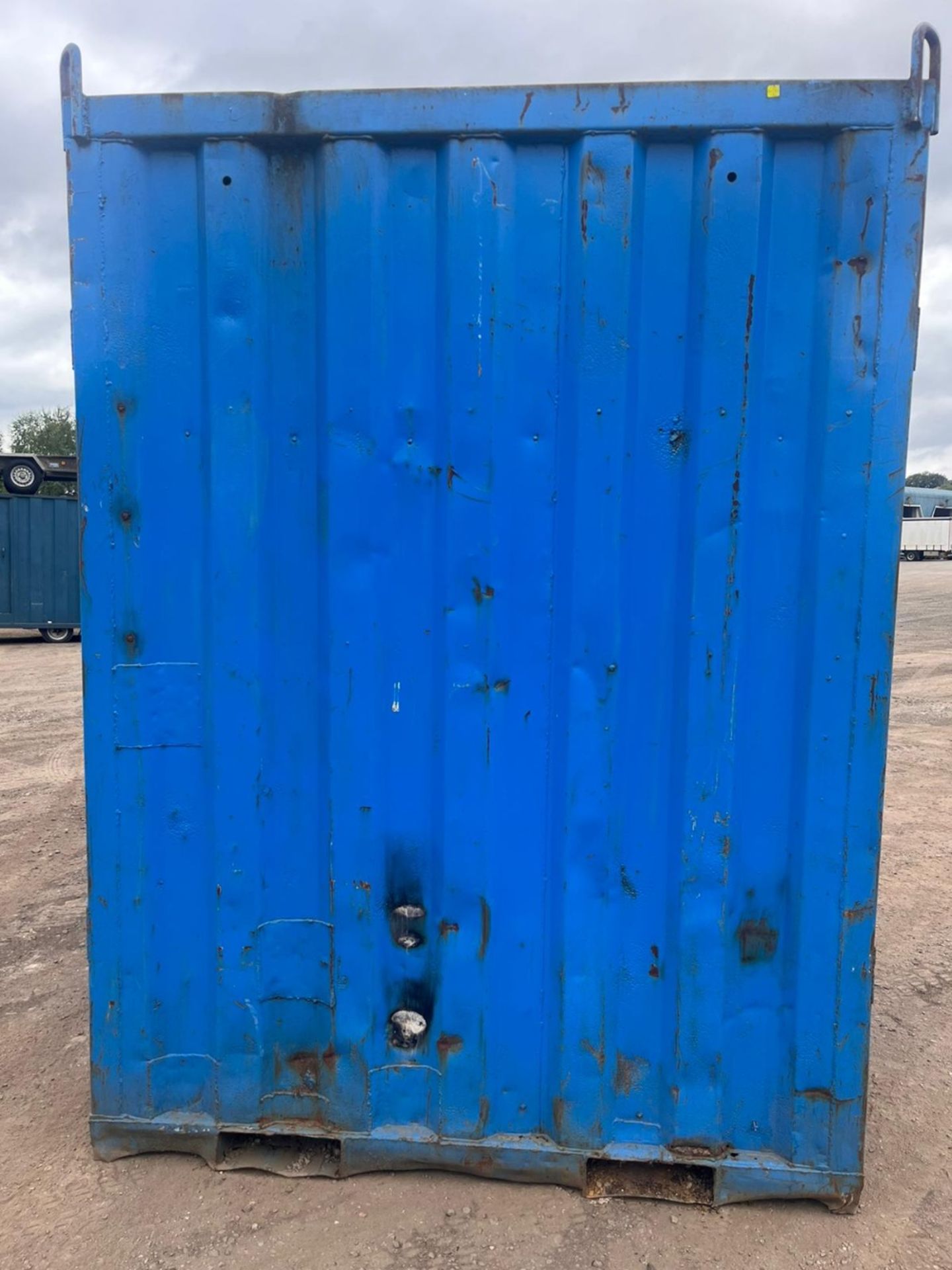 SECURE LOCKABLE STEEL VAULT CONTAINER 1.9X1.68 X2.6 METRES HIGH - Image 3 of 6