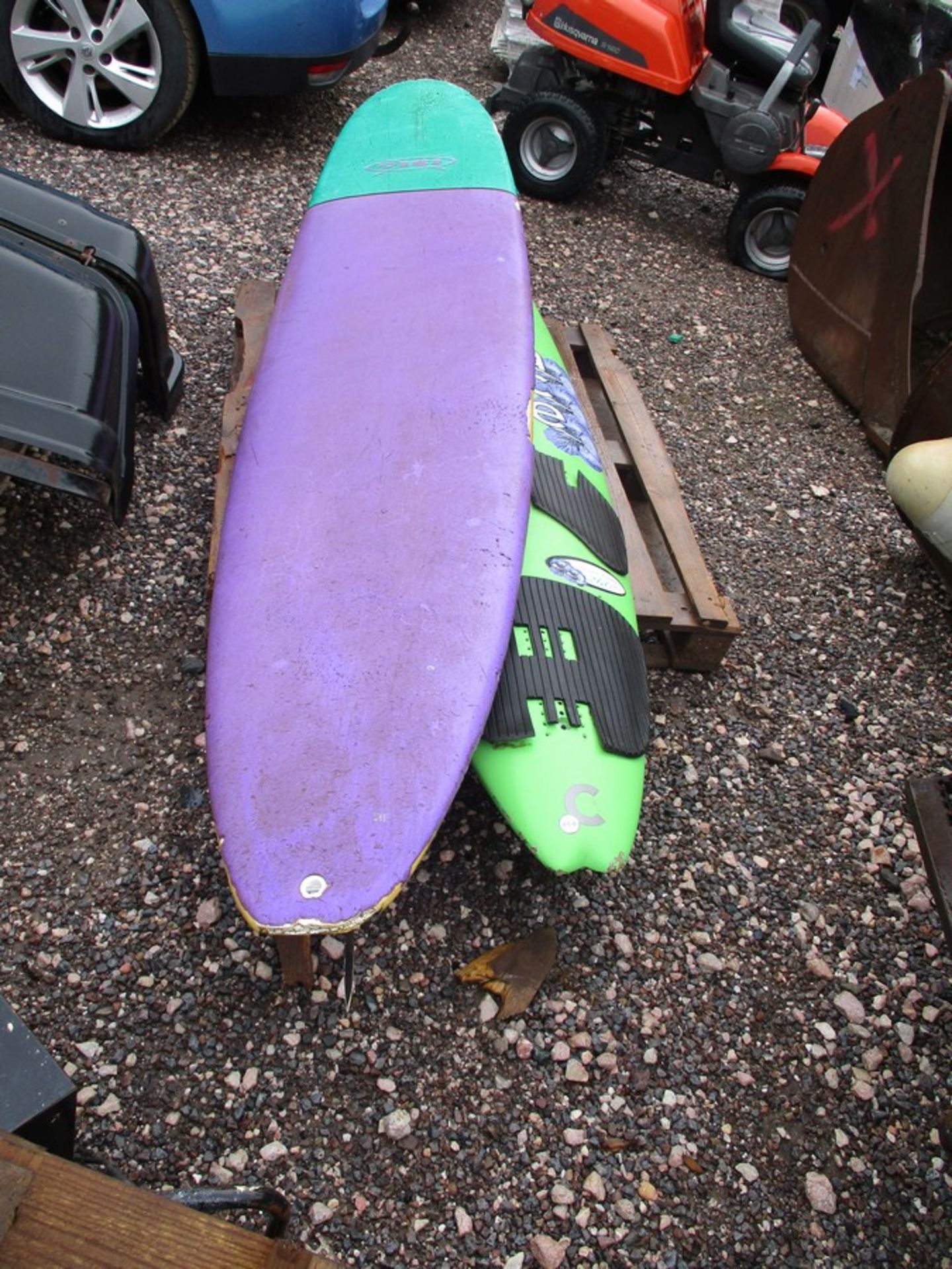 2 SURF BOARDS