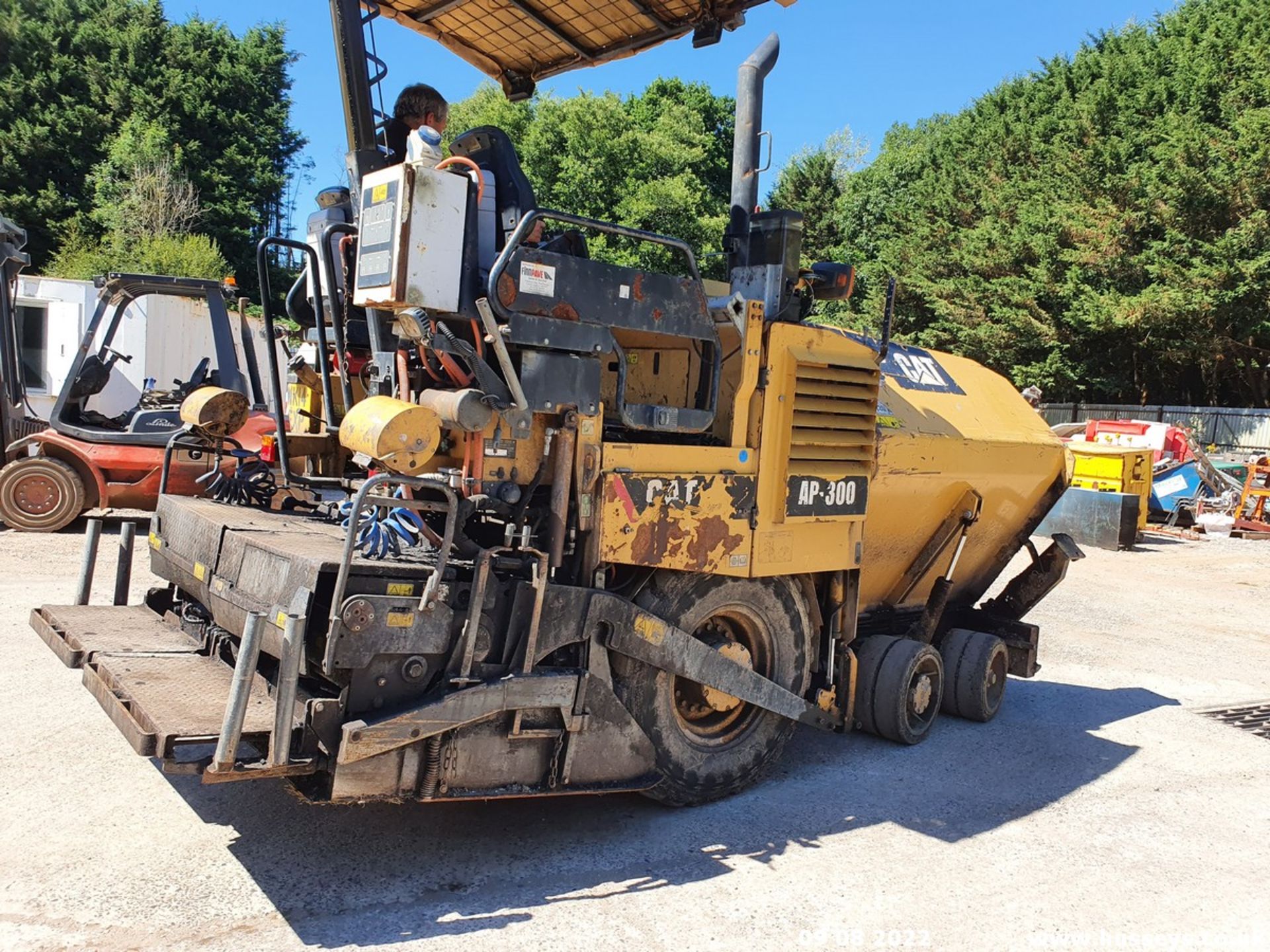 CAT AP300 PAVER WK14FXP, 01/03/14, ONE OWNER. V5 IN OFFICE. SERVICE PRINT OUT - Image 3 of 28