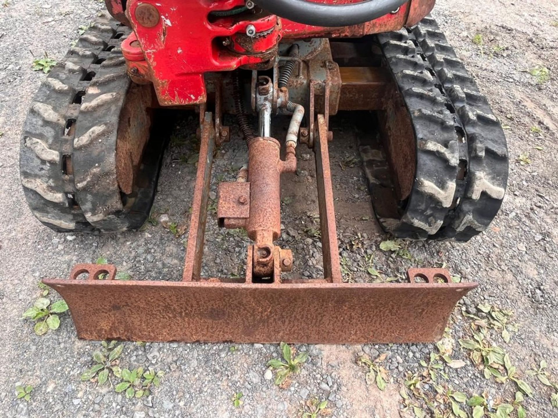 TAKEUCHI TB108 MICRO DIGGER 2 BUCKETS RTD - Image 6 of 7