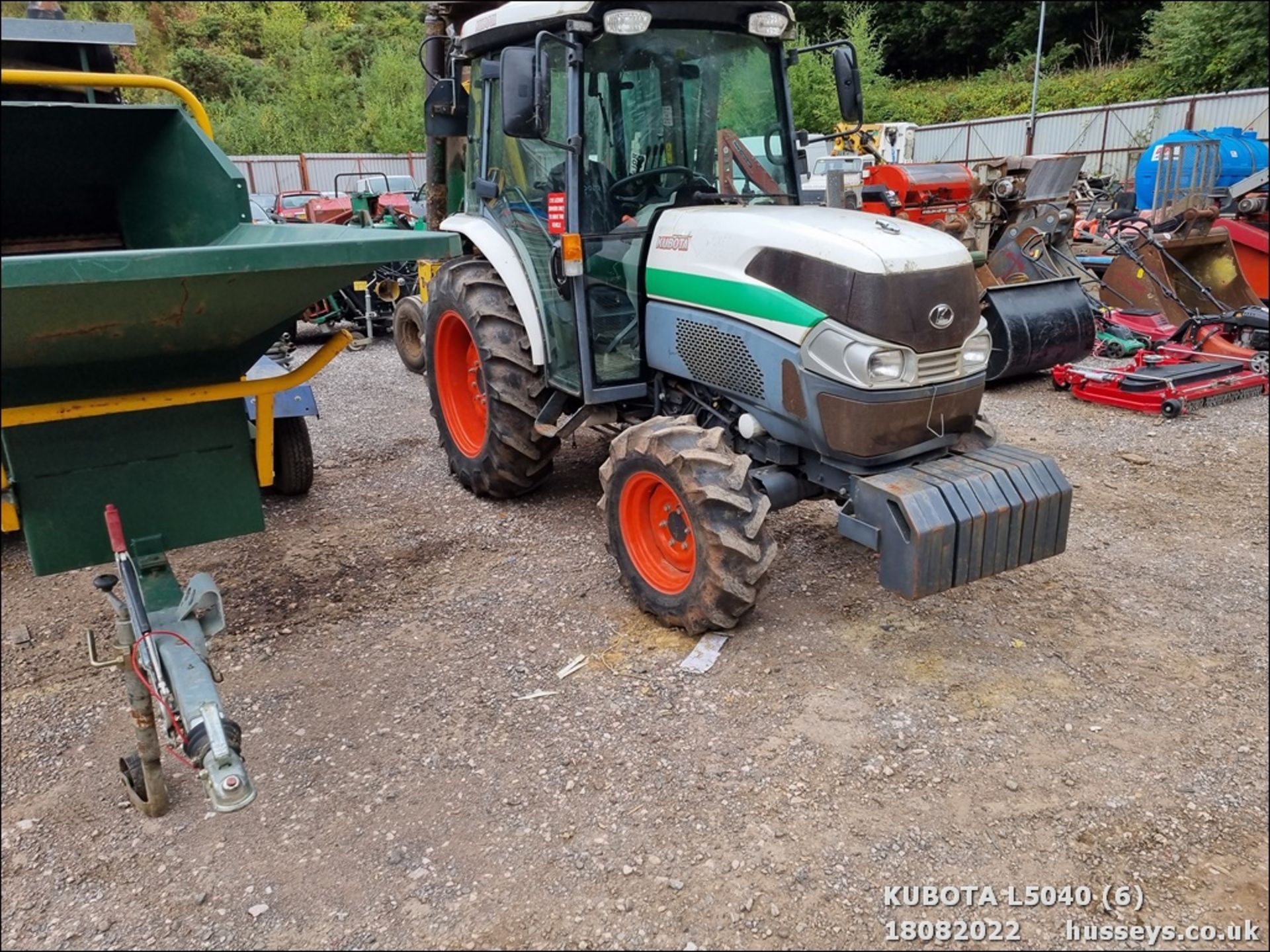 KUBOTA L5040 TRACTOR WA14 AEX SHOWING 640HRS C.W FRONT WEIGHTS & KEY C.W TWOSE FLAIL HEDGE TRIMMER - Image 16 of 19