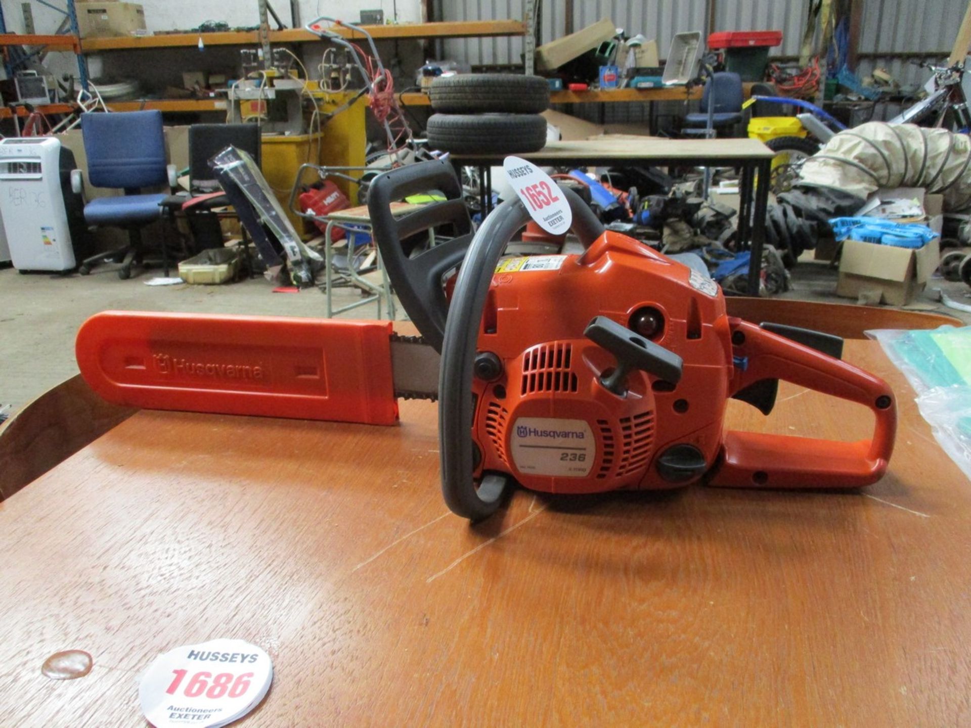 HUSQVARNA 236 CHAINSAW