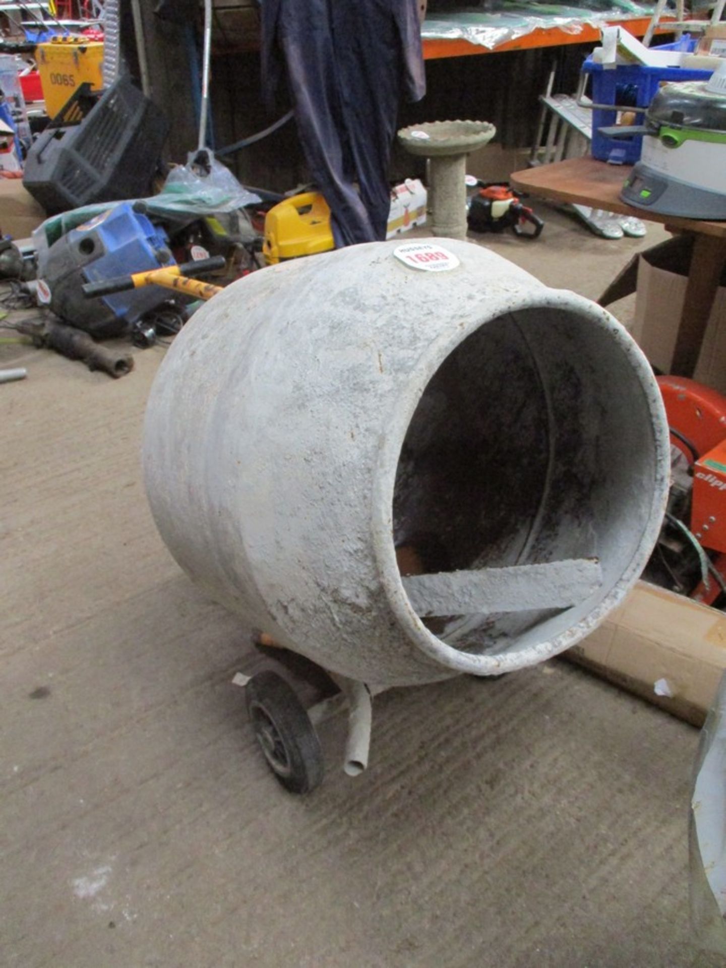 CEMENT MIXER