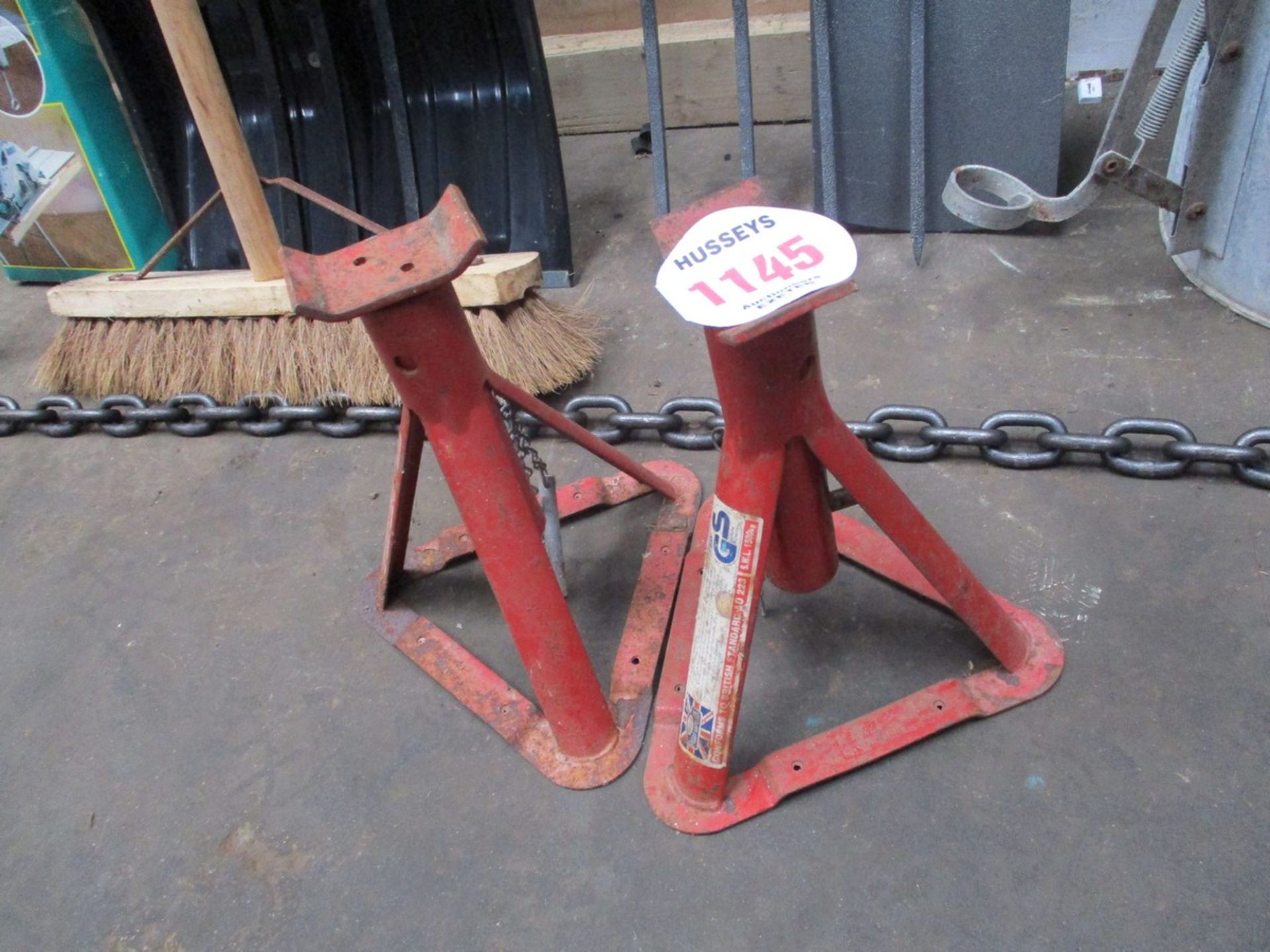 PR OF AXLE STANDS