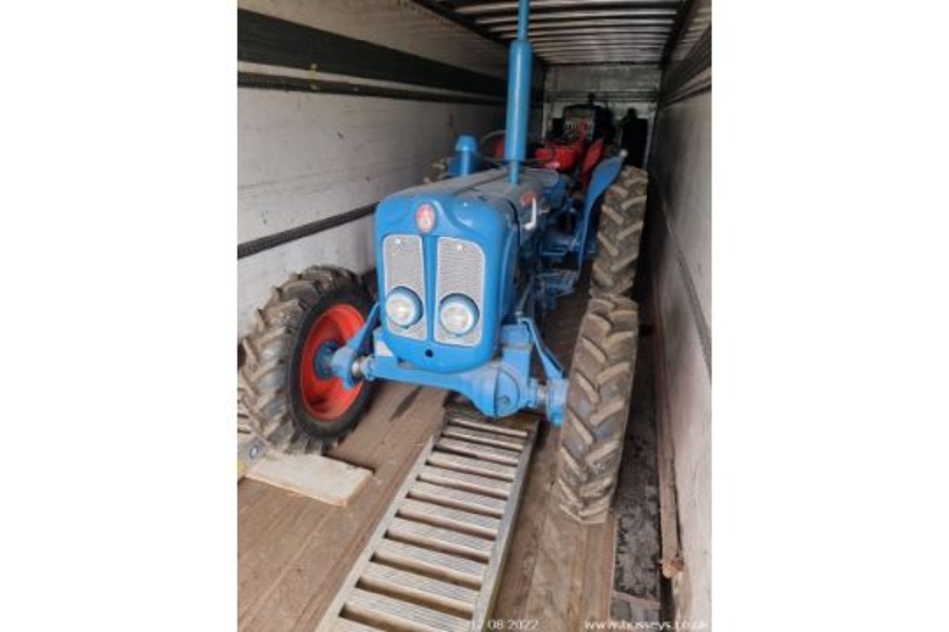 FORDSON DEXTA 4WD TRACTOR OLDER RESTORATION 5157HRS (REG 932SKX) SRD