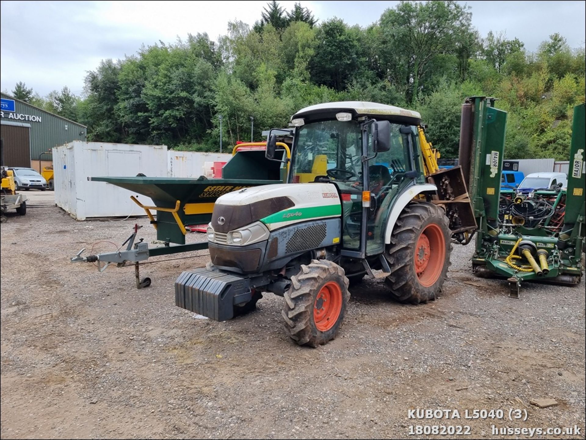 KUBOTA L5040 TRACTOR WA14 AEX SHOWING 640HRS C.W FRONT WEIGHTS & KEY C.W TWOSE FLAIL HEDGE TRIMMER - Image 3 of 19