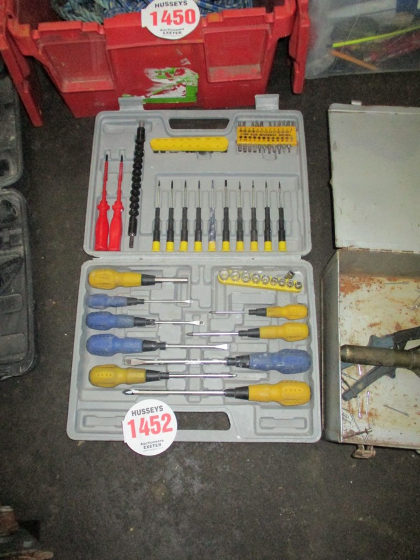 SCREWDRIVER SET