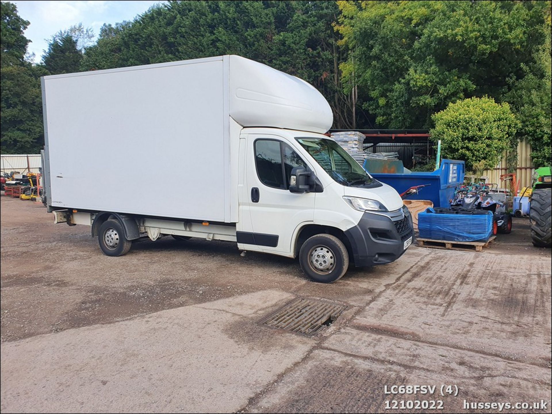 18/68 CITROEN RELAY 35 HEAVY L4 BLUEHDI - 1997cc 3dr Luton (White, 110k) - Image 4 of 36