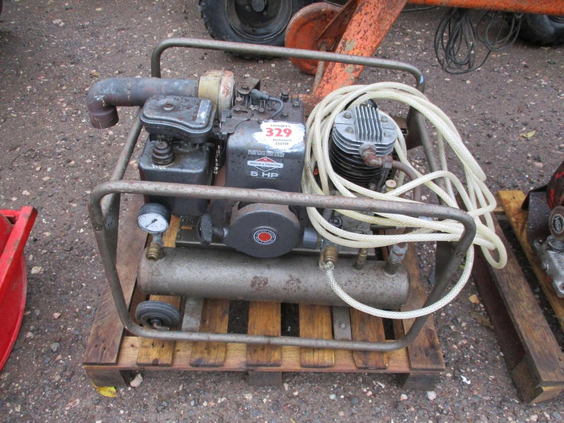 PETROL COMPRESSOR