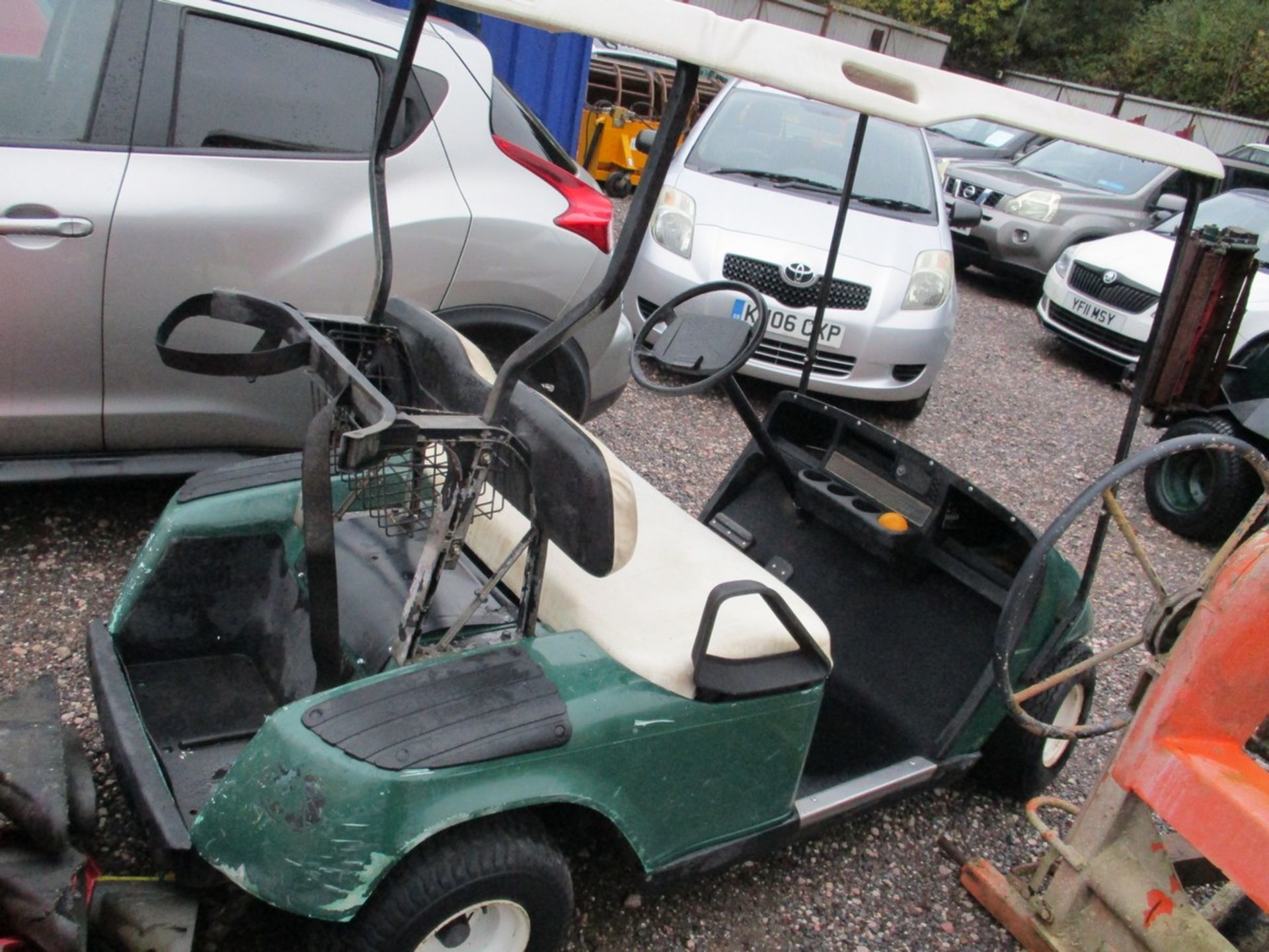 EZGO PETROL GOLF BUGGY - Image 3 of 5