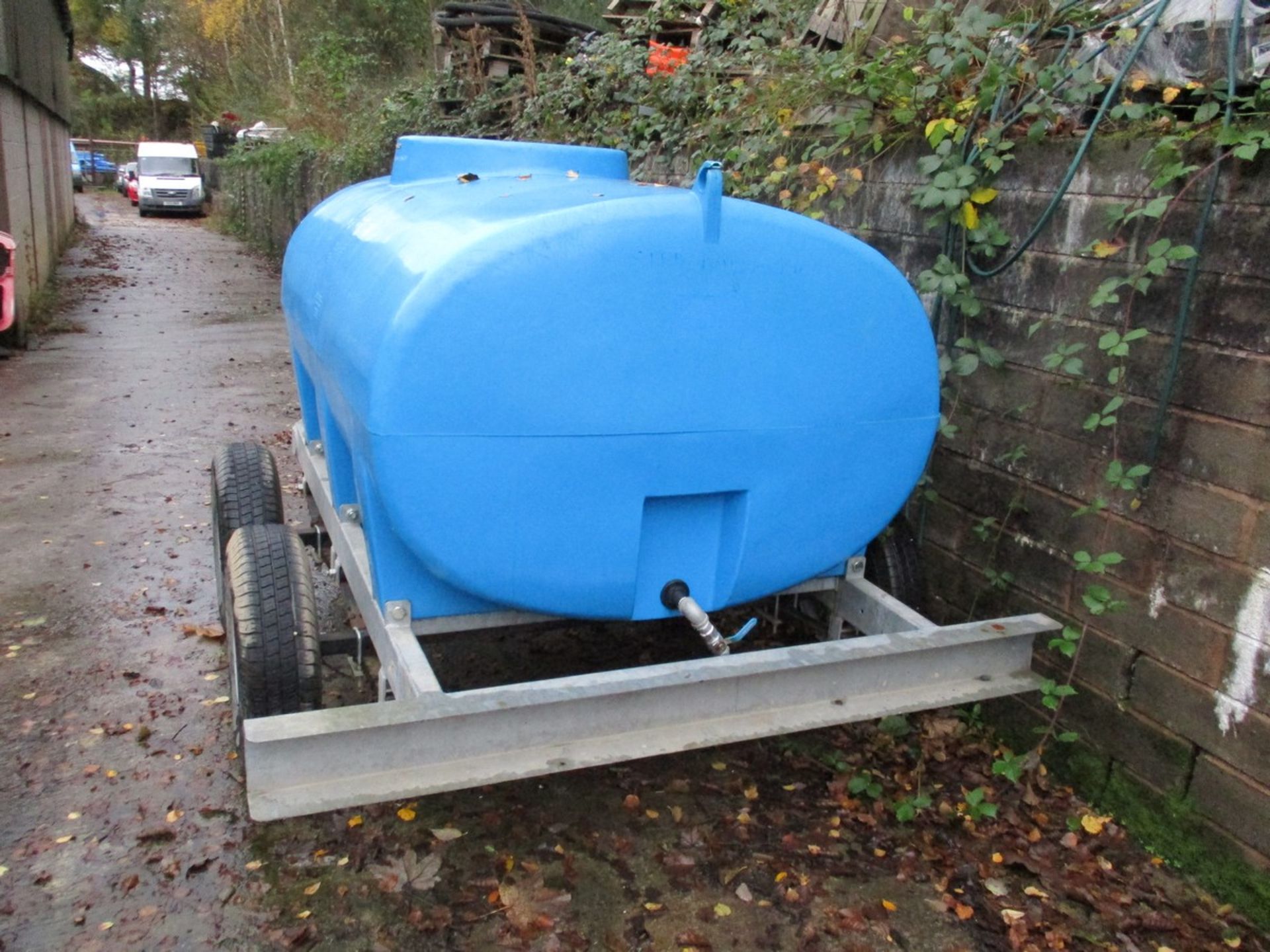 TWIN AXLE 2000 LITRE WATER BOWSER 3322603 3198715 - Image 3 of 3