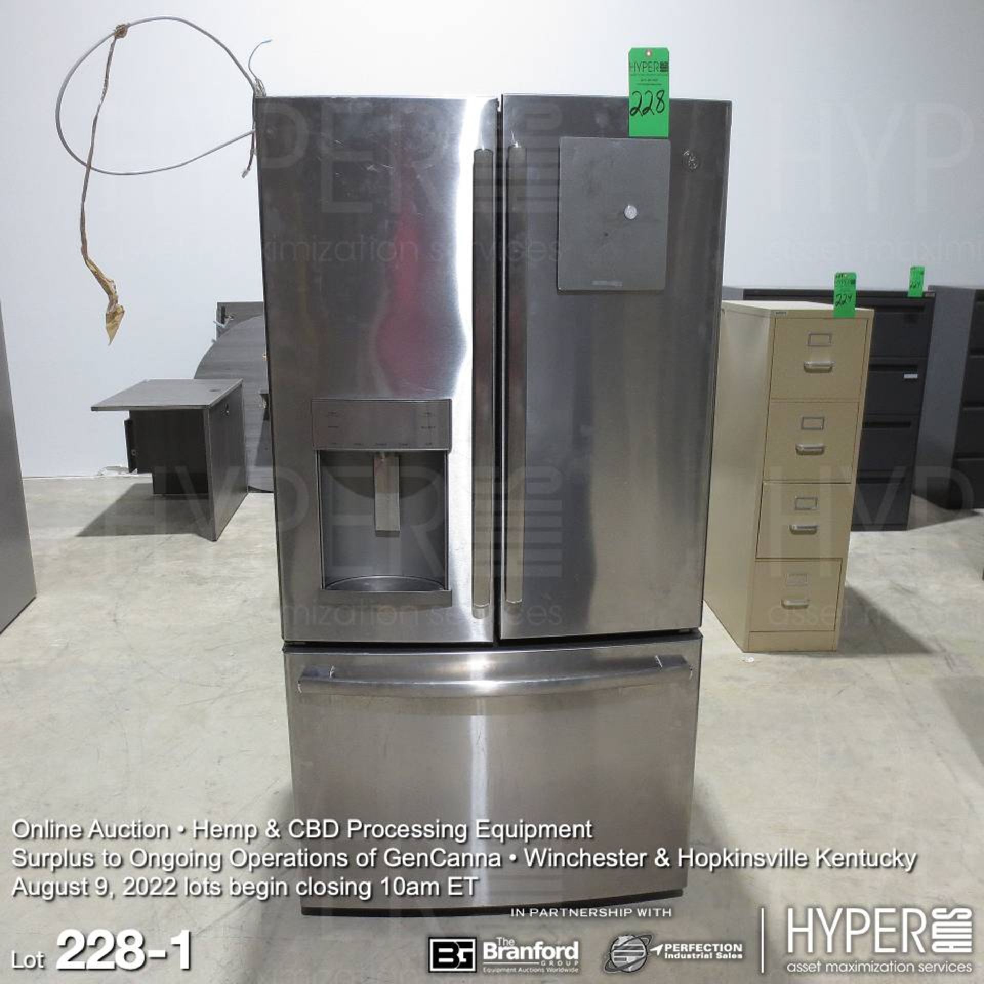 GE GFE28GSKHSS refrigerator / freezer with ice maker, stainless steel