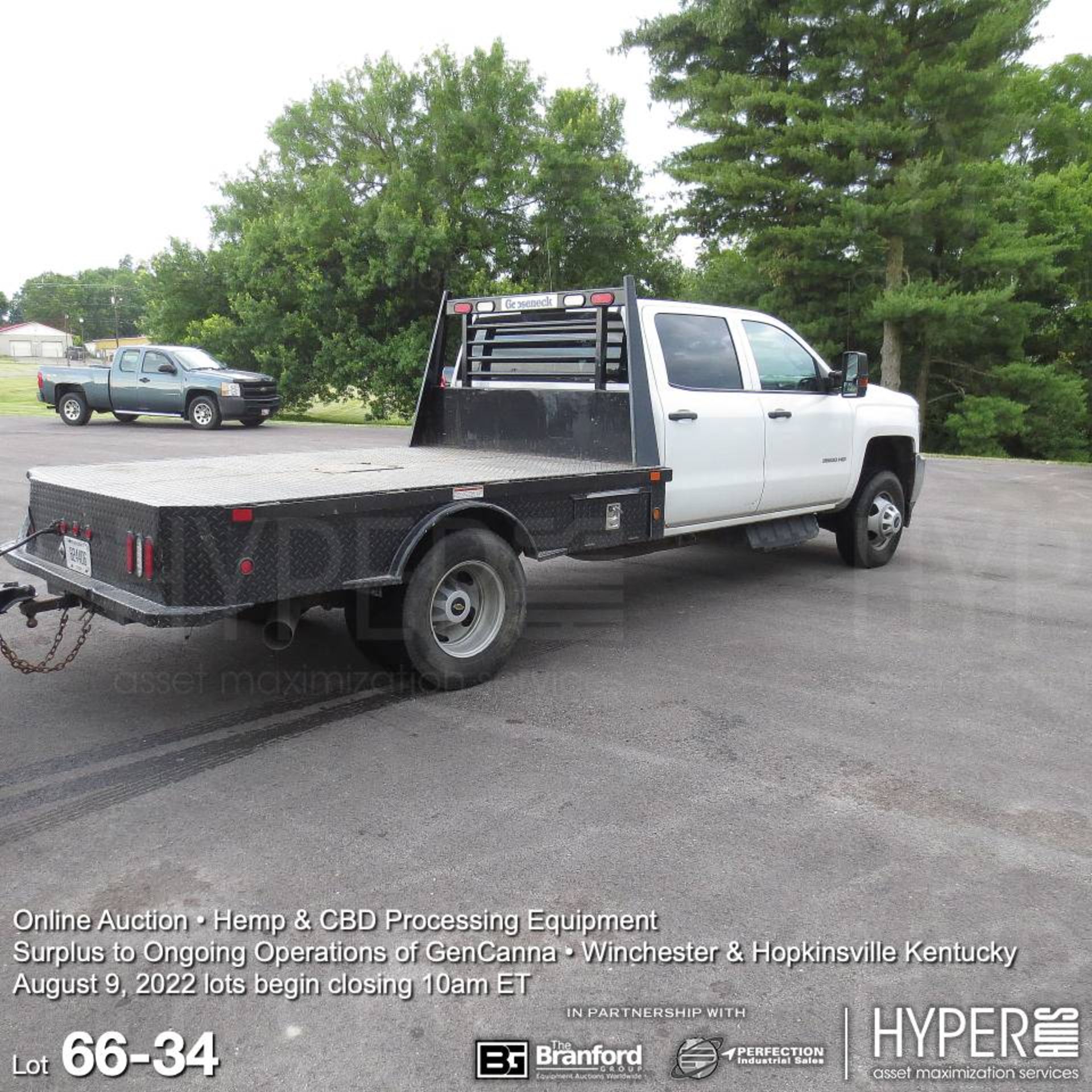 2019 Chevrolet Silverado 3500 Duramax 4x4; Gooseneck flatbed - Image 34 of 35