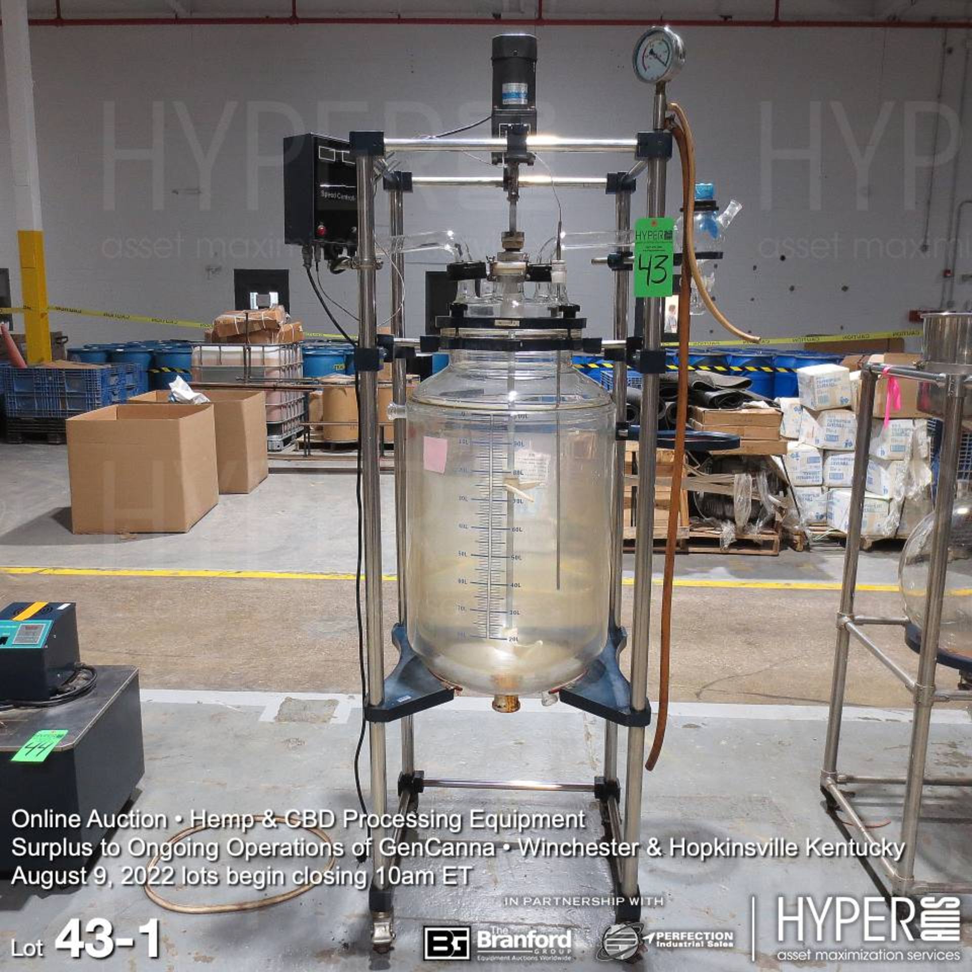 HEB 100-liter glass reactor with stand
