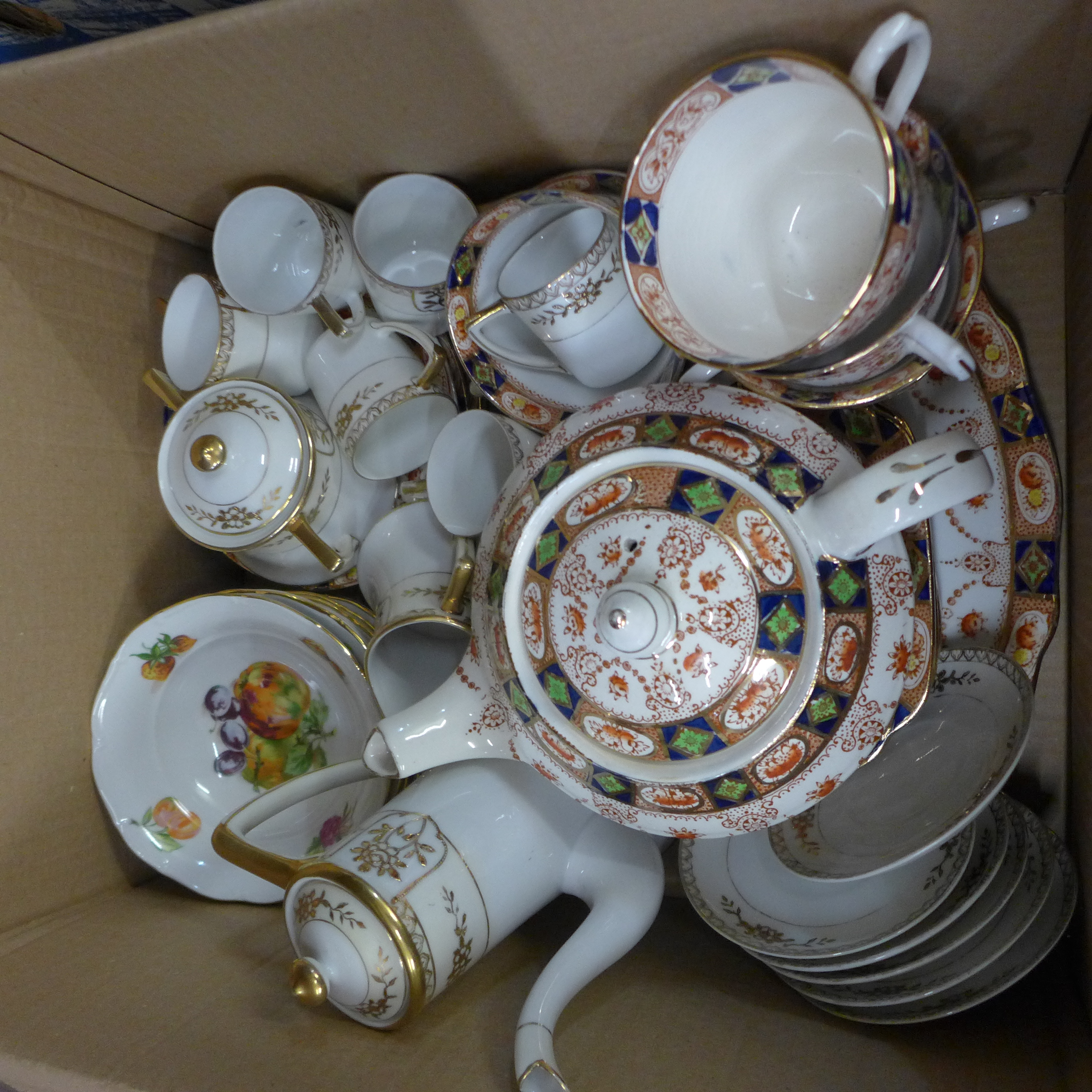 A Noritake coffee set including six cups, six saucers, milk jug, sugar bowl, coffee pot, etc., an - Image 2 of 2