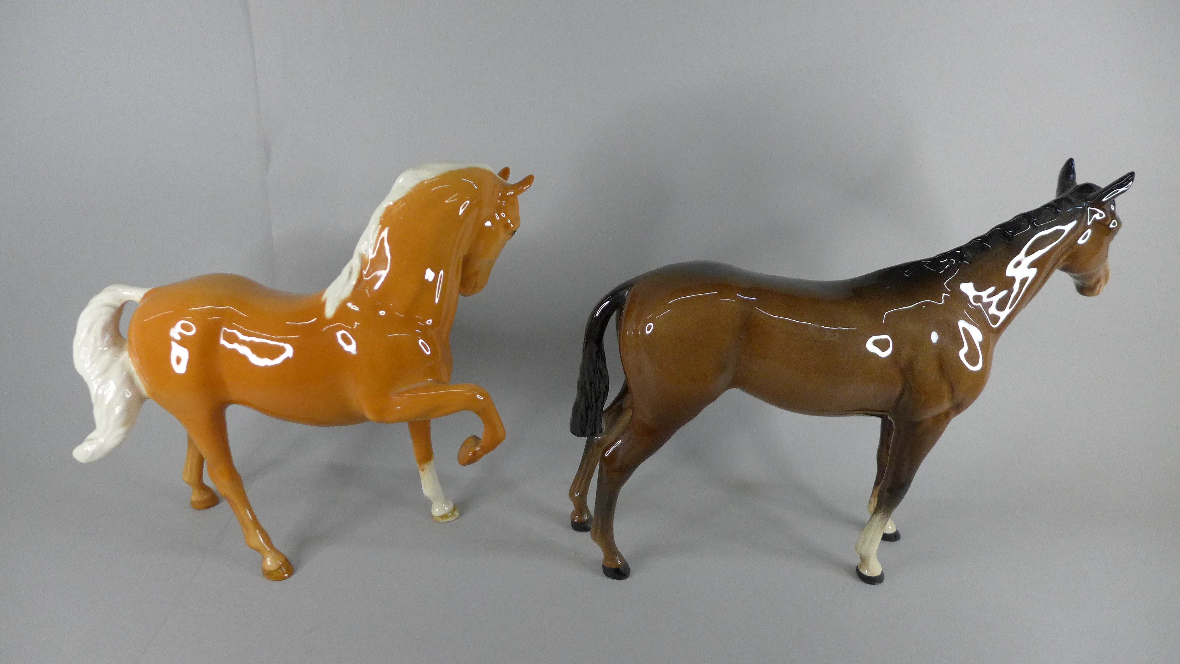 Two Beswick horses, both a/f (ears chipped/restored) - Bild 2 aus 3