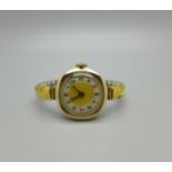 A lady's 9ct gold cased wristwatch
